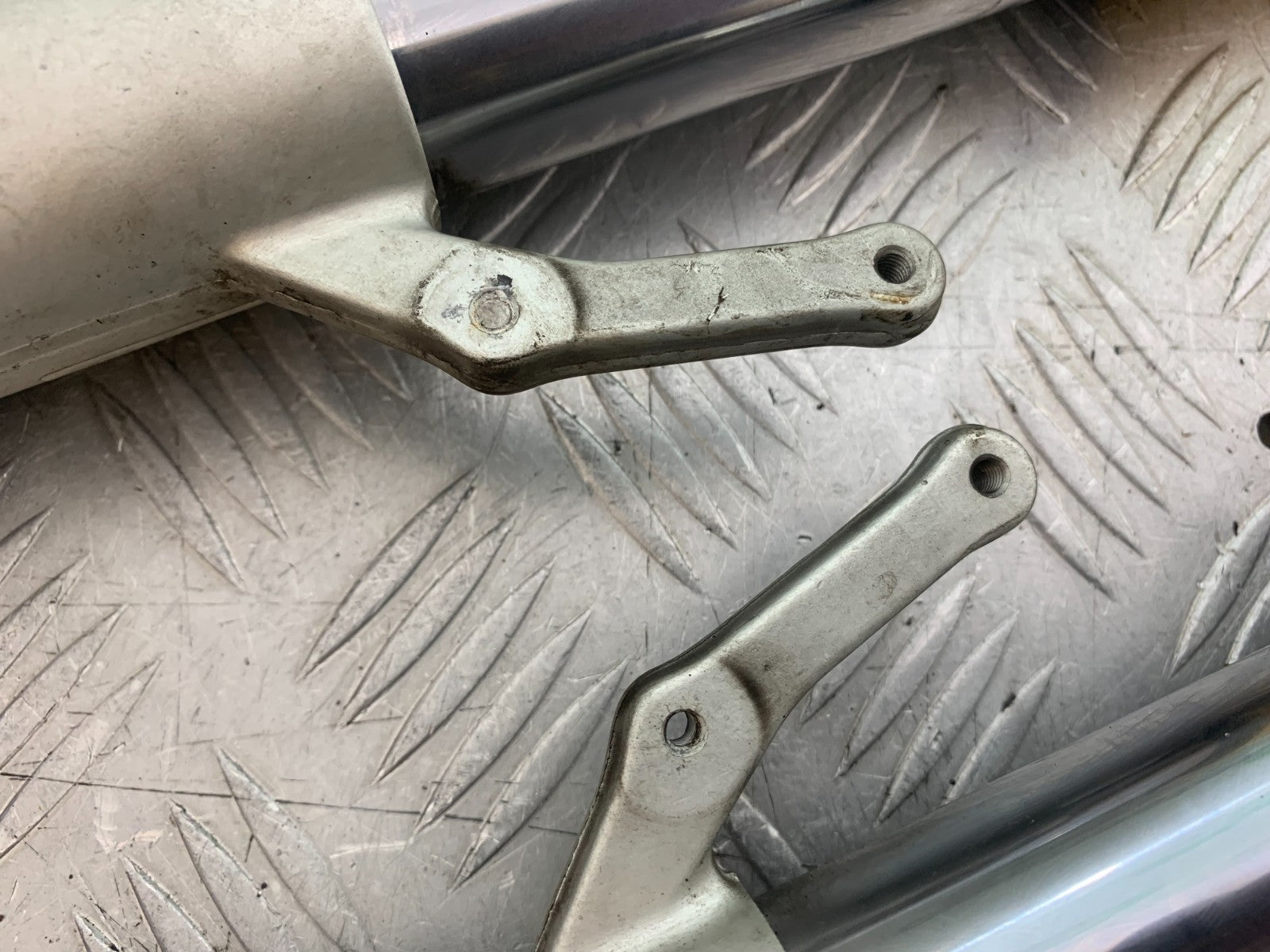 APRILIA TUONO 1000 V4R FORKS   YEAR 2011-13  (CMB1331)