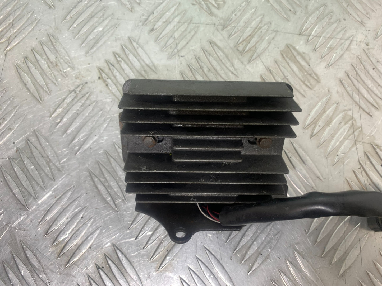 SUZUKI GSF650 GSF 650 REGULATOR YEAR 2007-2009  (CMB1161)