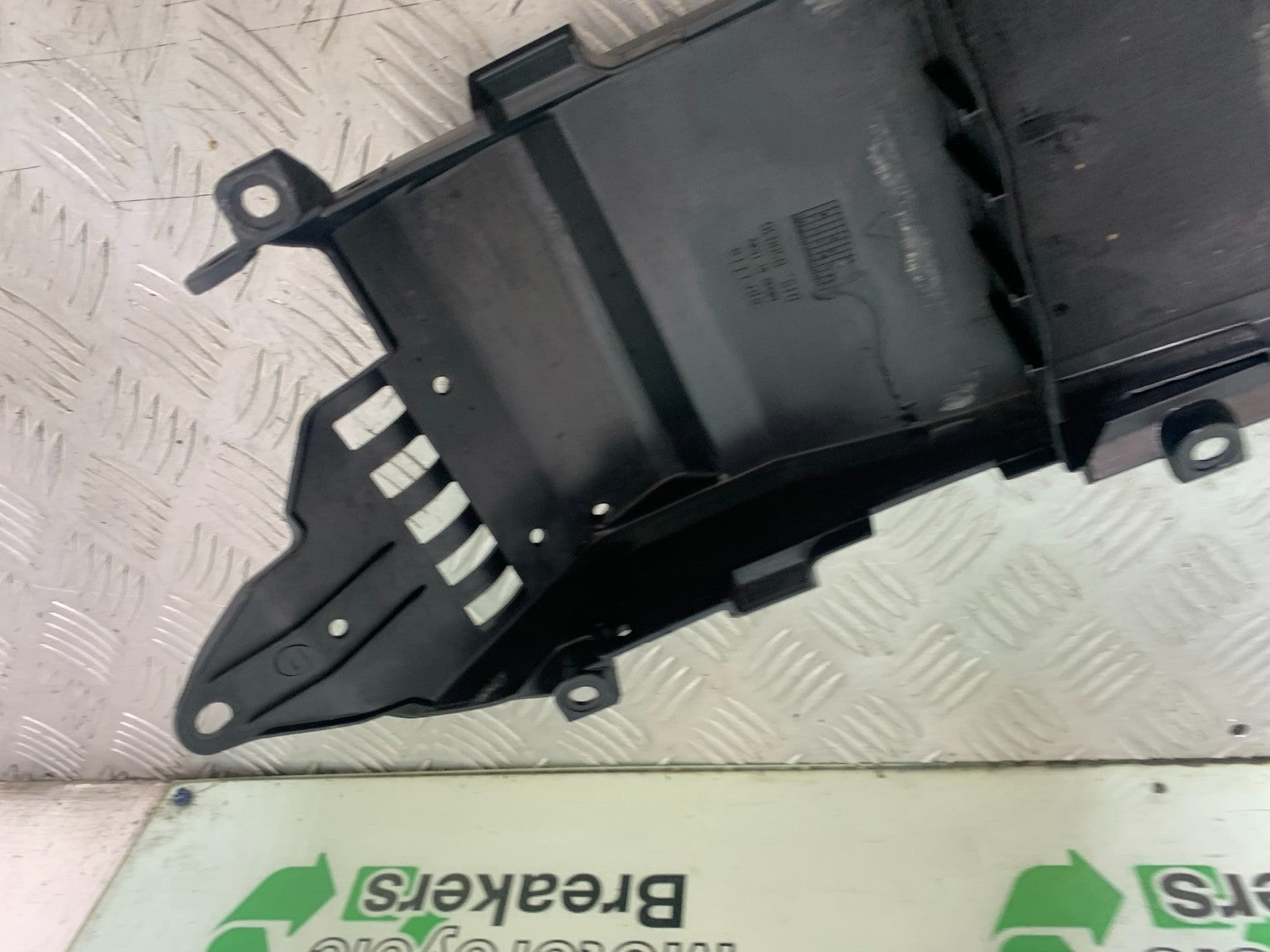APRILIA TUONO 1000 V4 UNDERTRAY YEAR 2013-2014  (CMB1239)