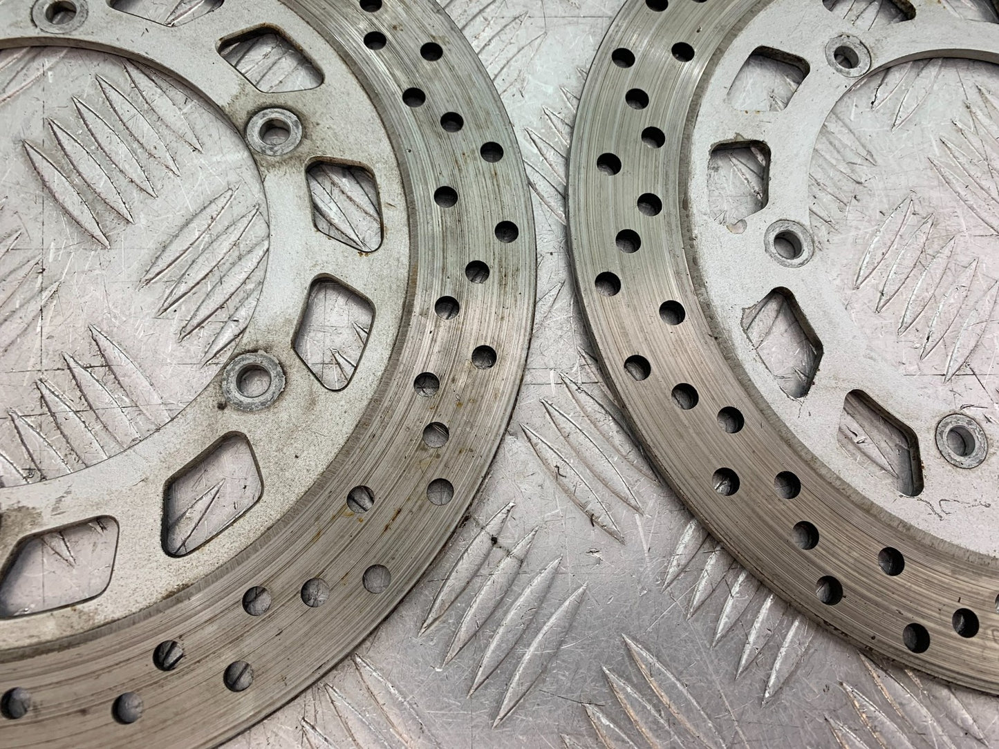 YAMAHA XV1100 XV 1100 VIRAGO FRONT BRAKE DISCS 1990-1999 (CMB1243)
