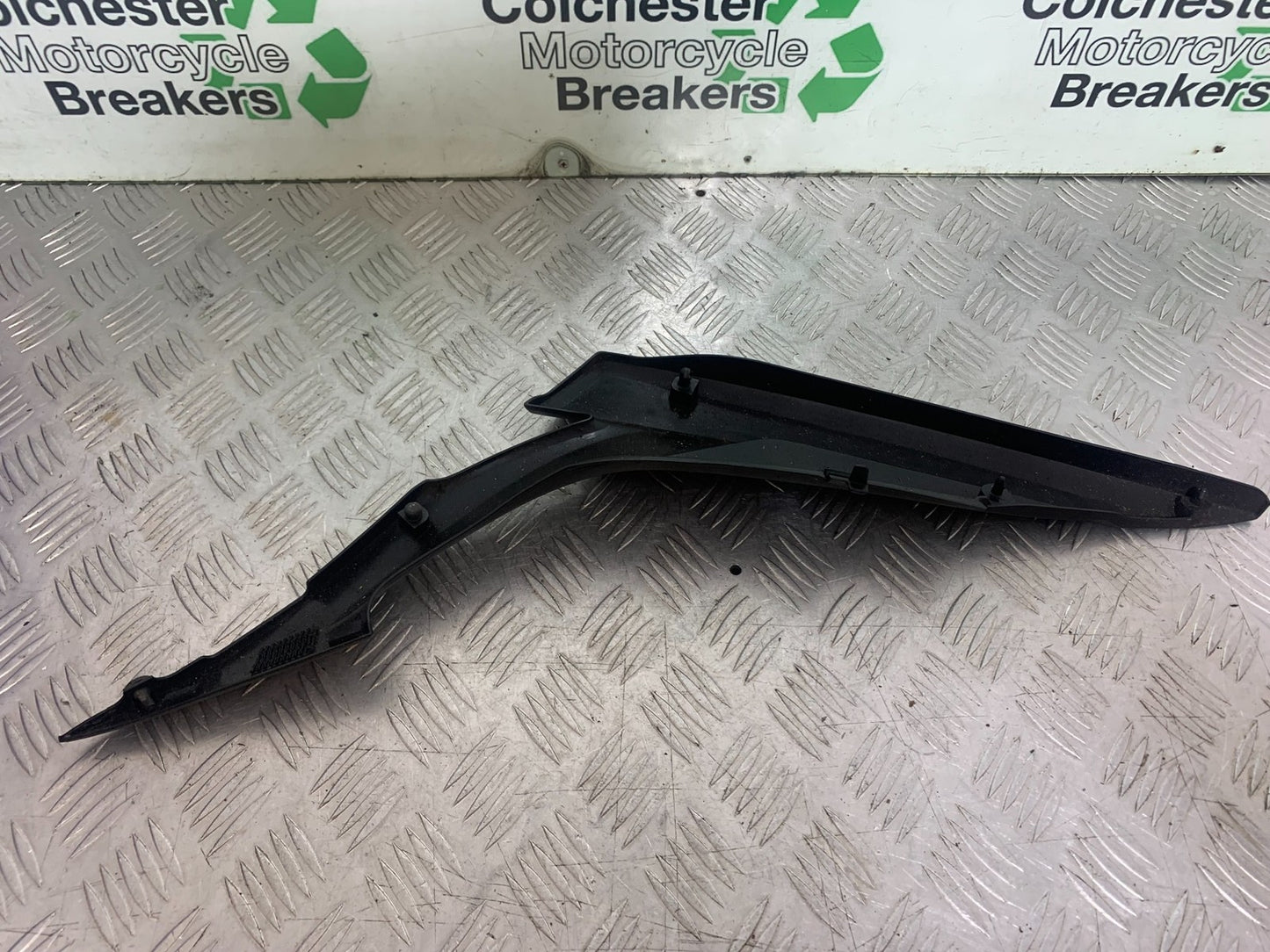 SUZUKI GSR600 GSR 600 LEFT SIDE PANEL  2006-2010 (CMB1177)