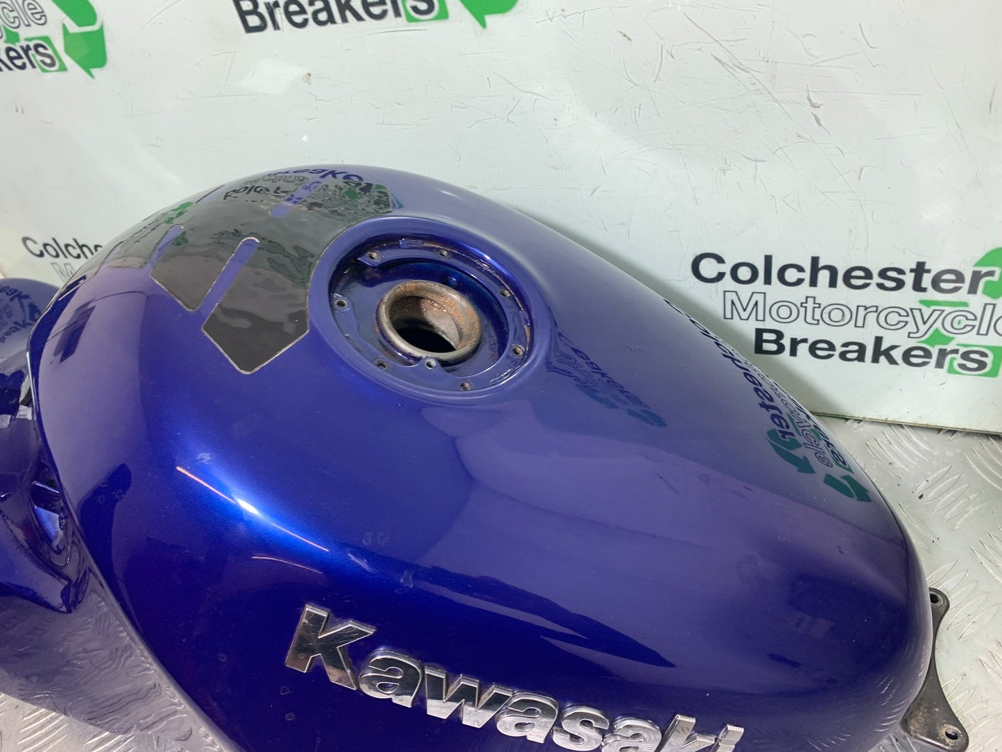 KAWASAKI ZZR1100 D PETROL TANK YEAR 1993-2001 (CMB1289)