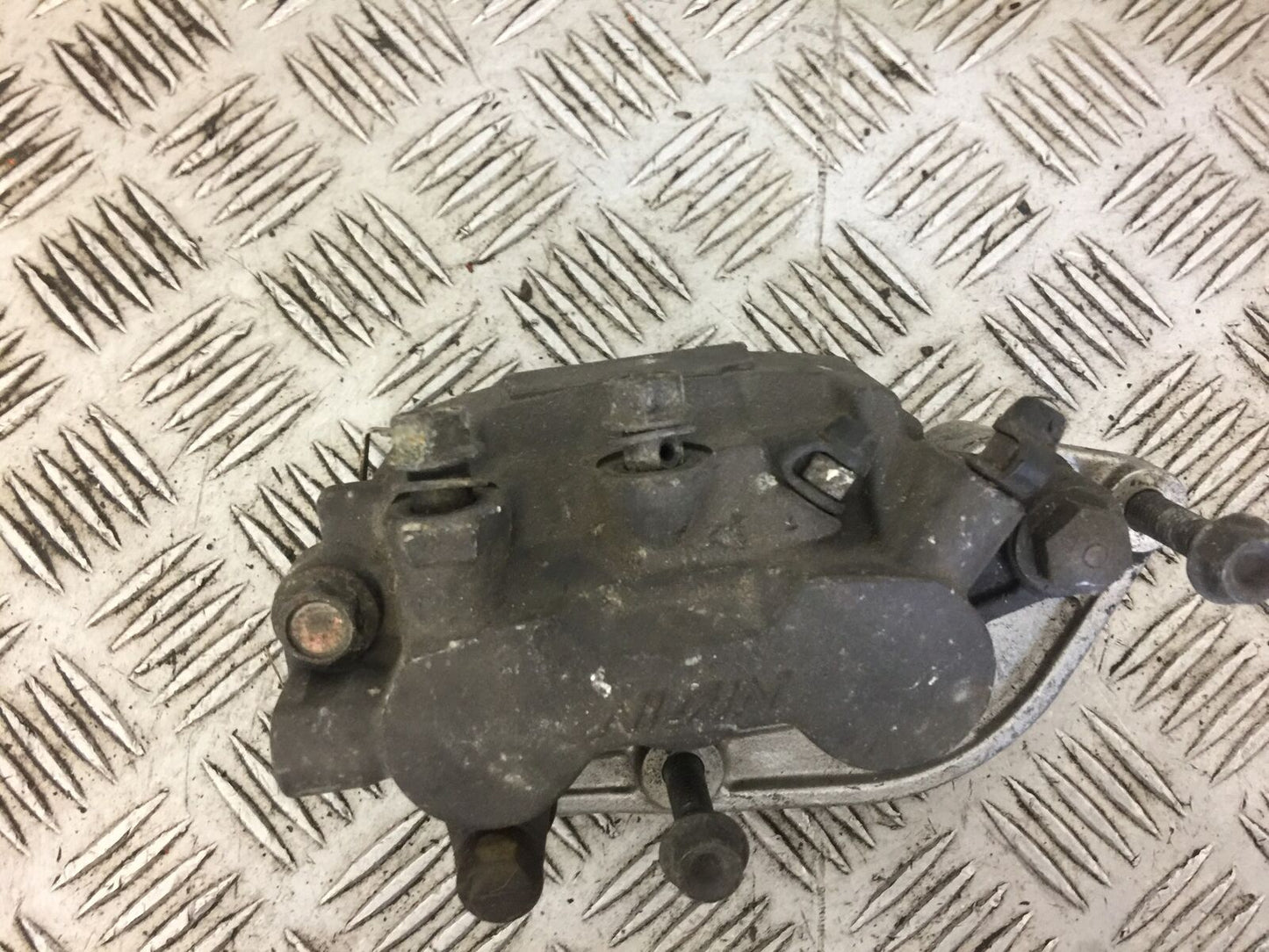 HONDA CBR1000 CBR 1000 FP FR FRONT RIGHT CALIPER  (STOCK 519)