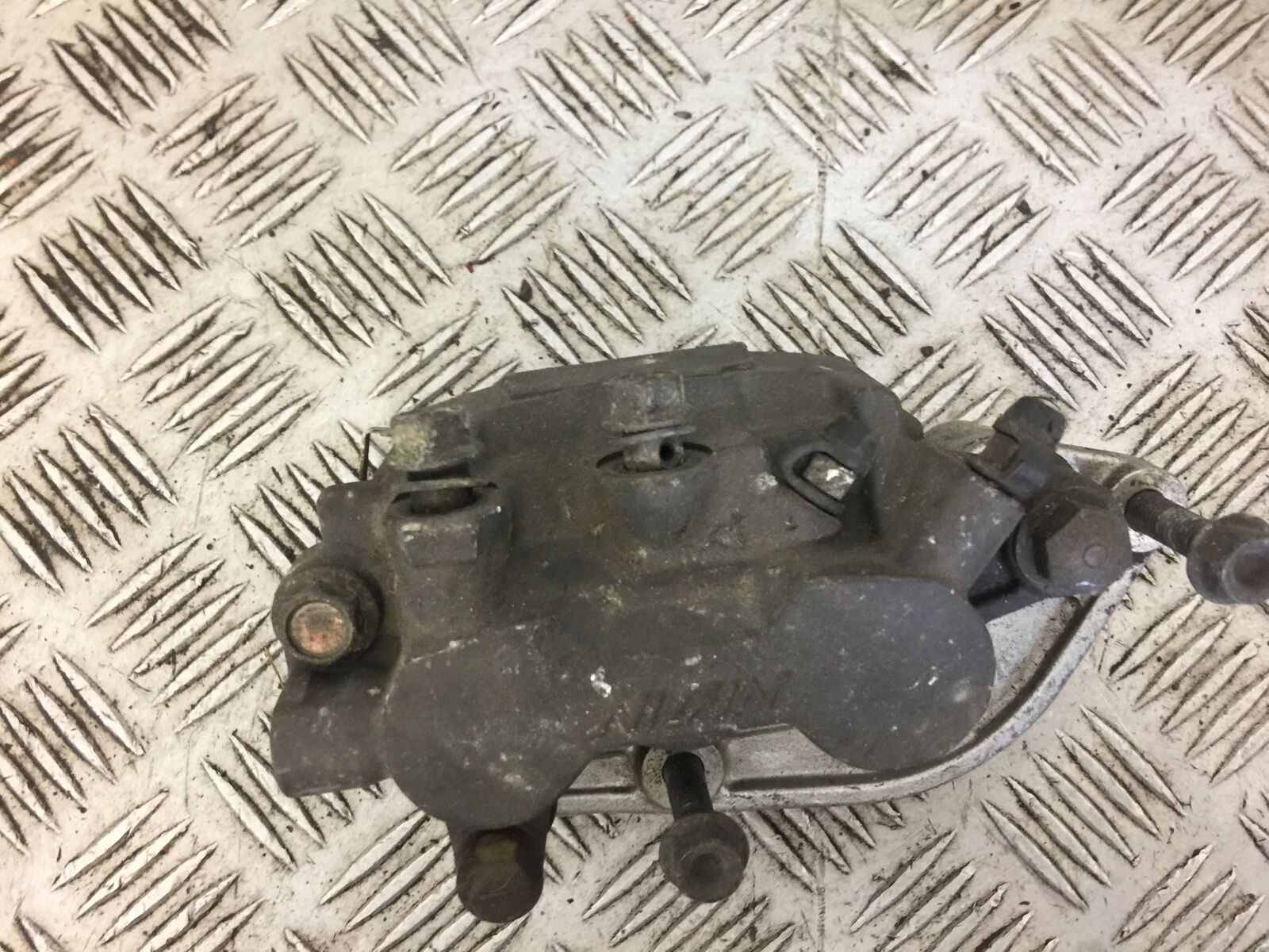 HONDA CBR1000 CBR 1000 FP FR FRONT RIGHT CALIPER  (STOCK 519)