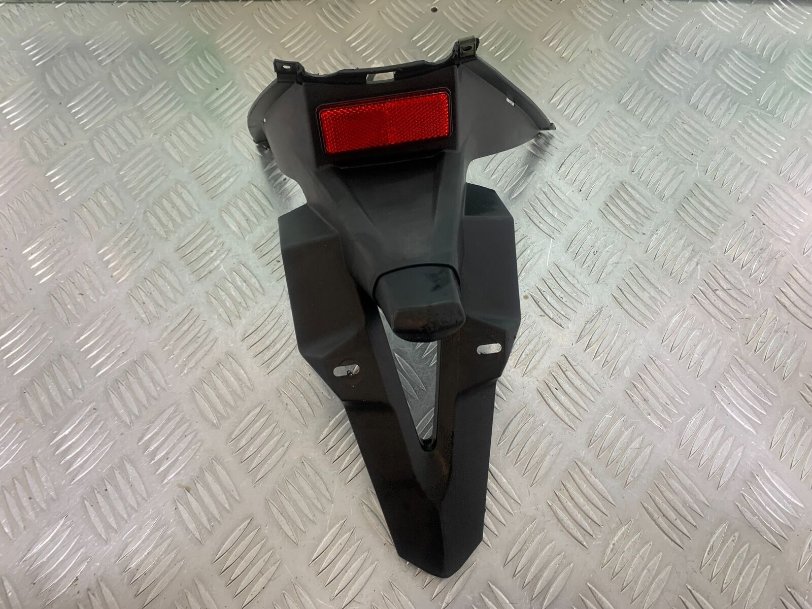 NECO GPX125 REAR MUDGUARD  YEAR 2016-2021(CMB1052)