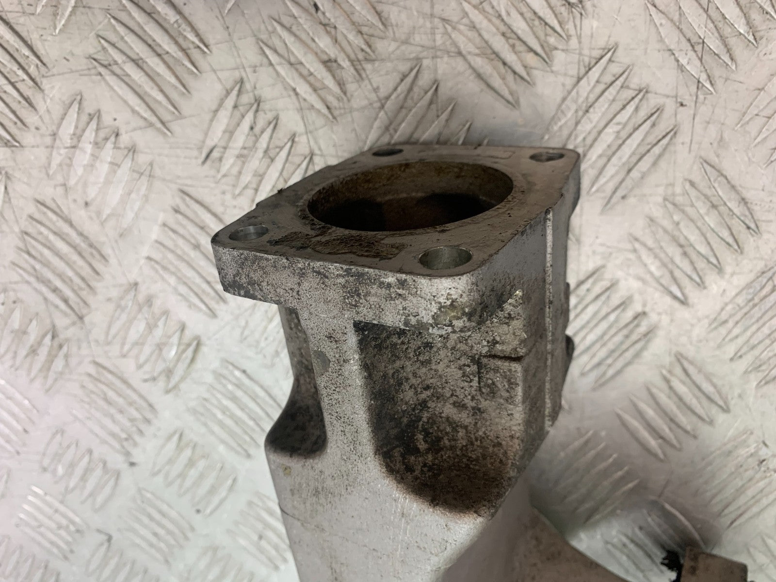 HONDA NTV 600 REVERE SWINGARM  YEAR 1988-1996  (CMB1281)