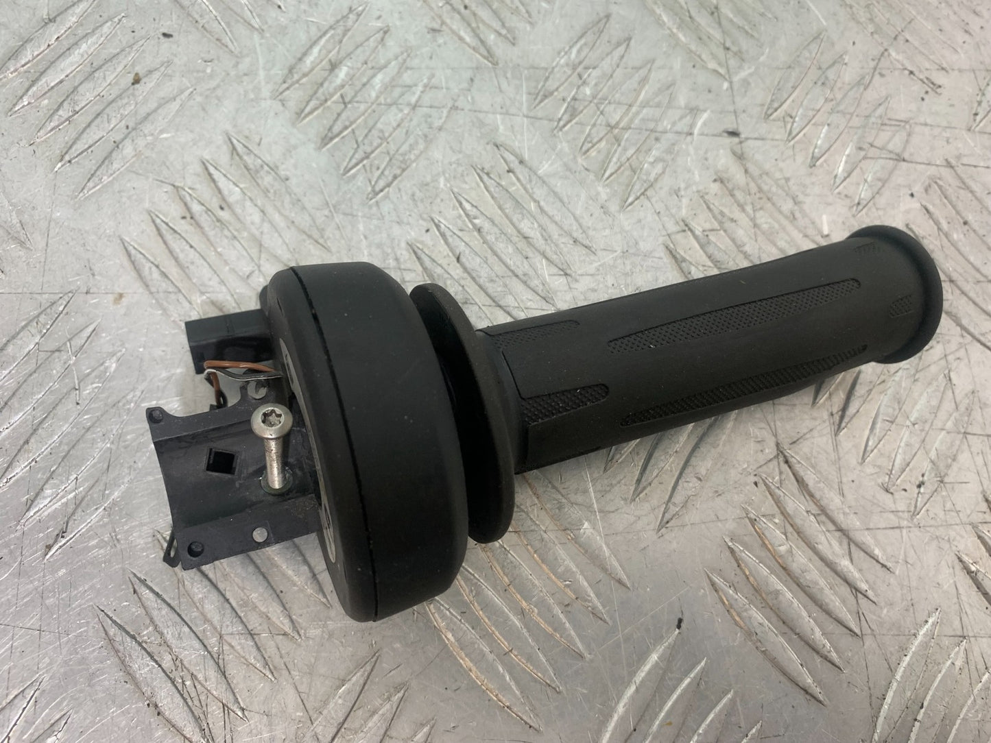 BMW R1200 R 1200 GS THROTTLE YEAR 2013-2016 (CMB1257)