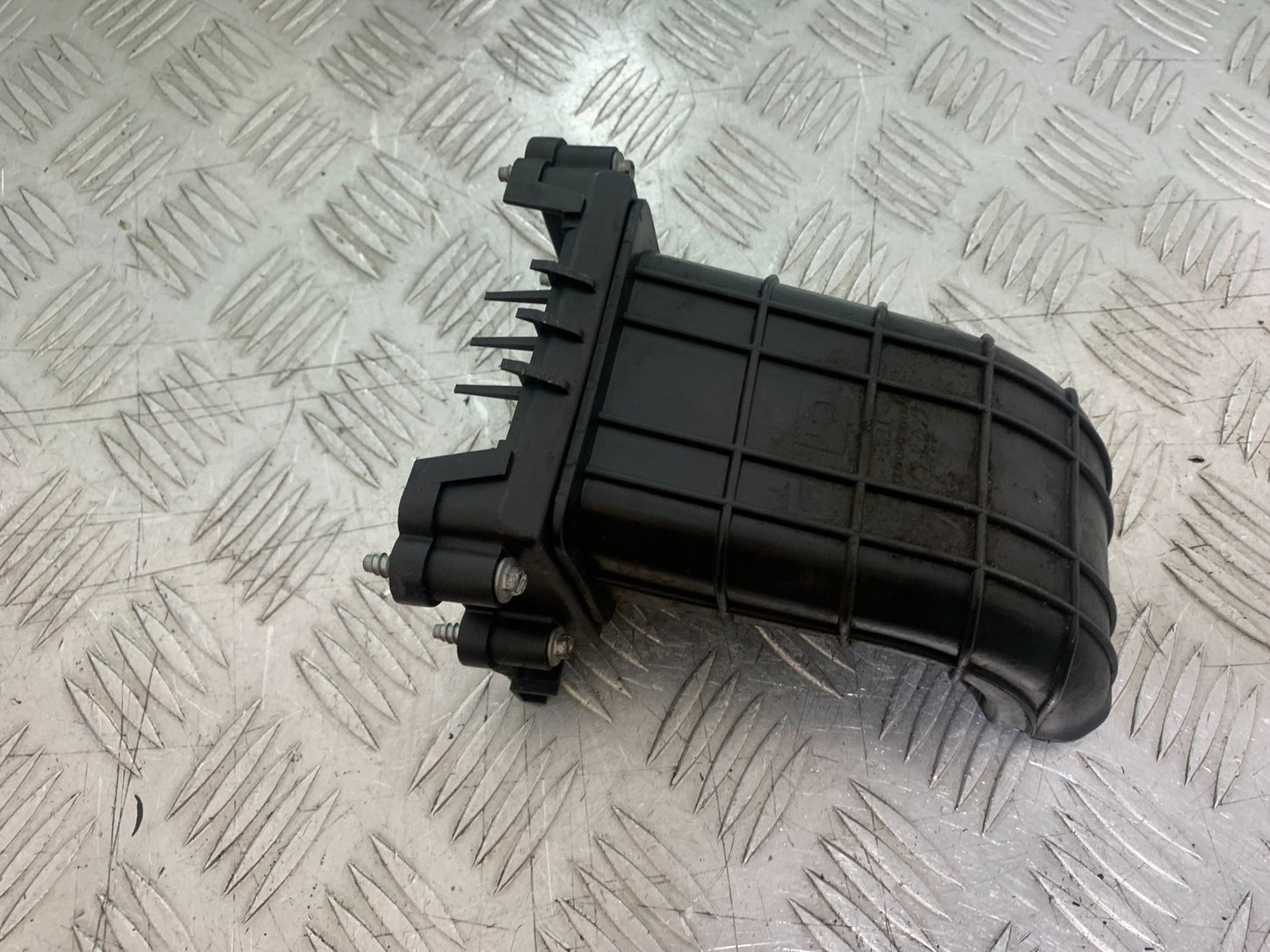 KTM 990 SUPER DUKE AIRBOX RUBBER (TOP) YEAR 2007-2011  (CMB1207)