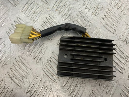 KAWASAKI ZX9R ZX9 R REGULATOR  YEAR 1998-1999 (CMB1329)