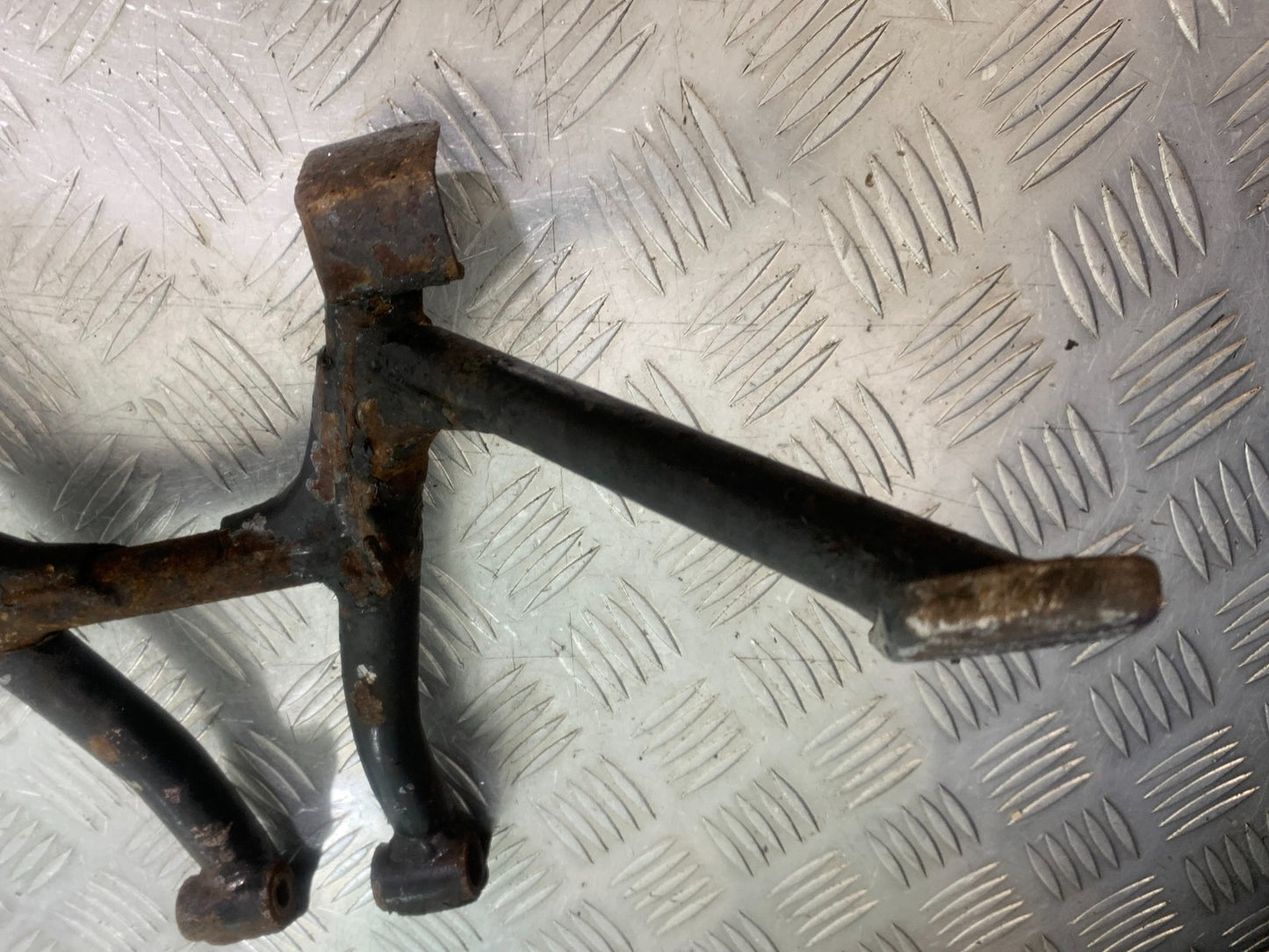 SUZUKI GS500 GS 500 CENTER STAND YEAR 2001-2008 (CMB1254)