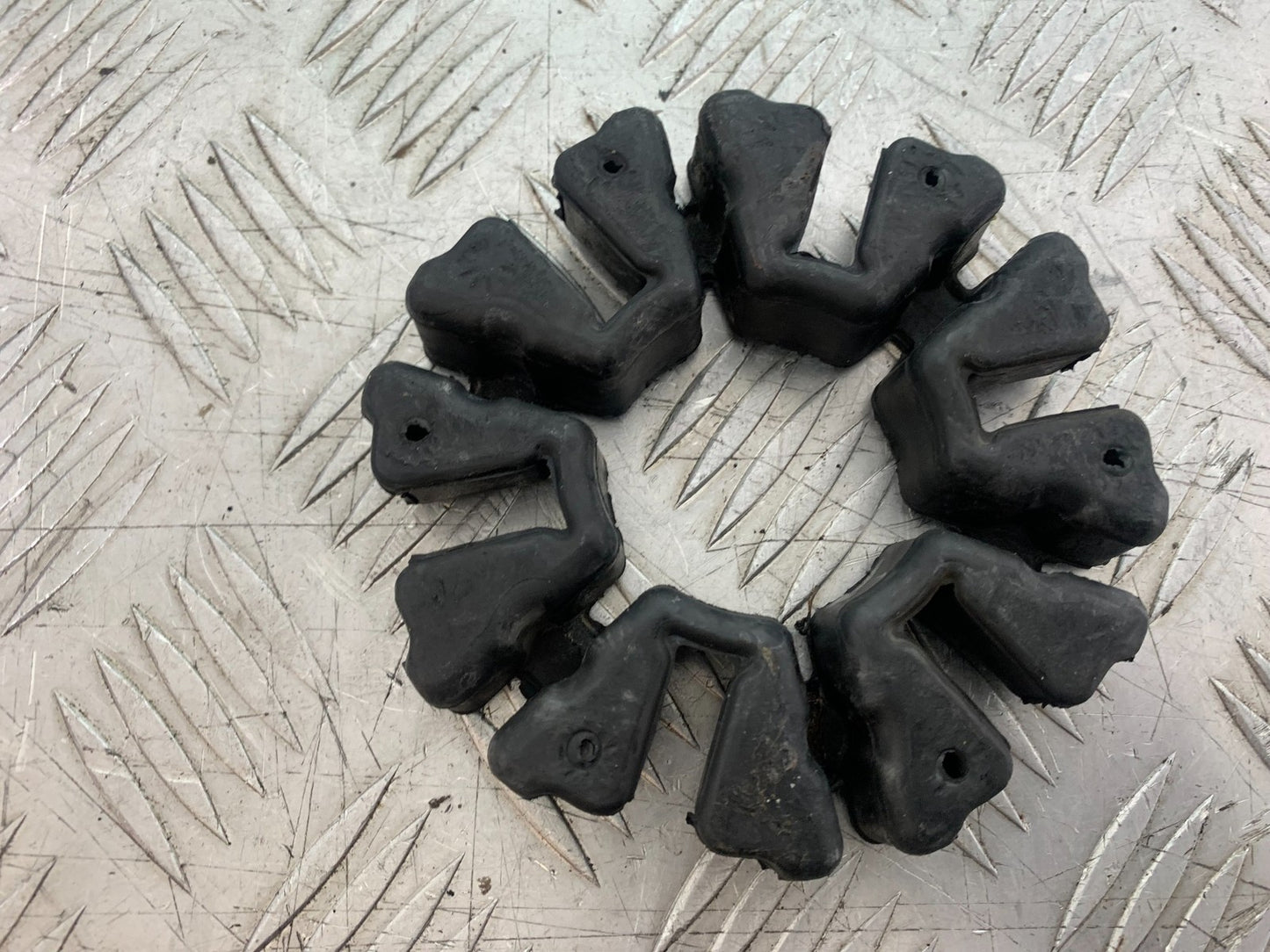 KTM RC125 RC 125 RC CUSH DRIVE RUBBERS  2014 2017 (CMB1199)