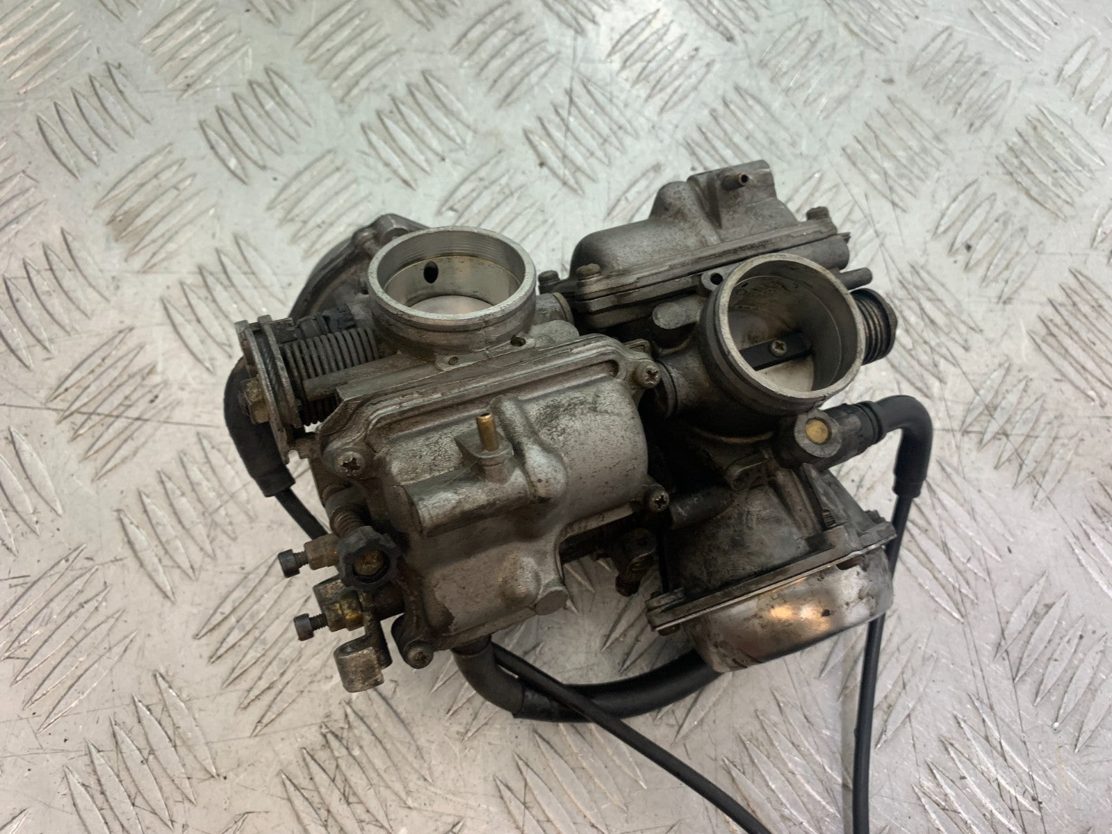 HONDA VT700 VT 700 SHADOW CARBS  YEAR 1984-85 (CMB1328)