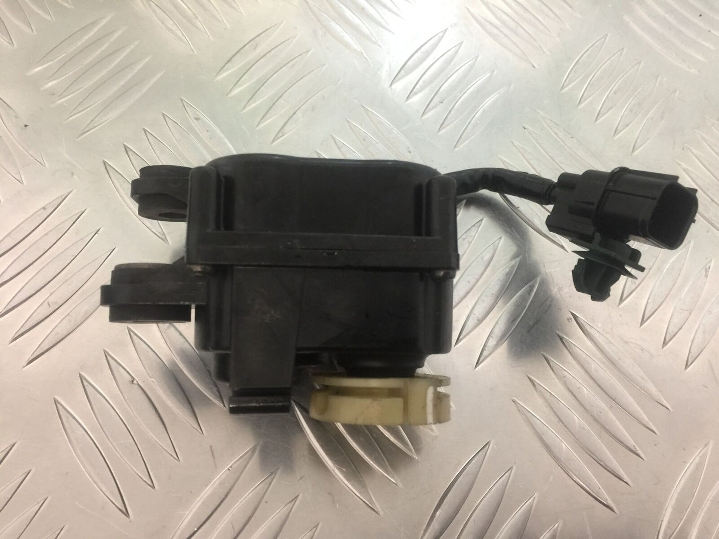 HONDA CBR1000 rr FIREBLADE EXHAUST SERVO MOTOR  2008-2011 (STOCK 930)