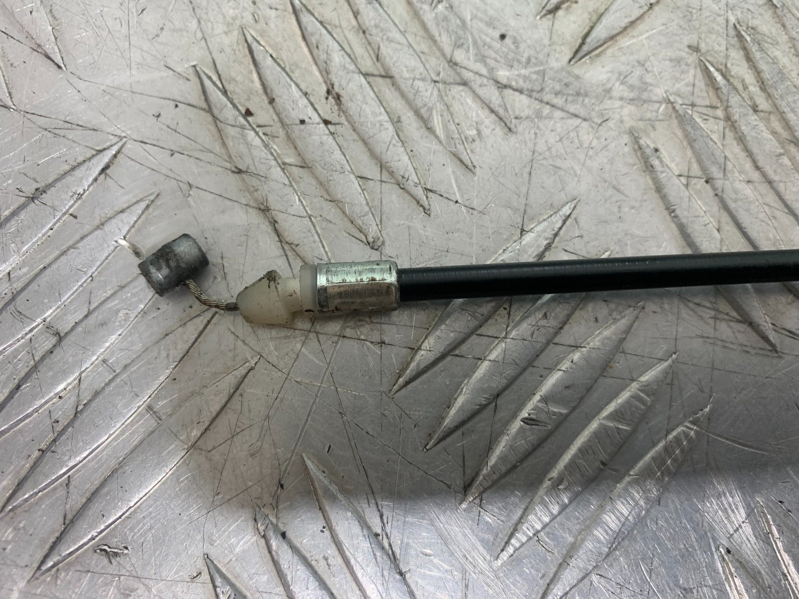 BENELLI BN125 BN 125 SEAT CATCH AND CABLE   YEAR 2018-2021 (CMB1194)