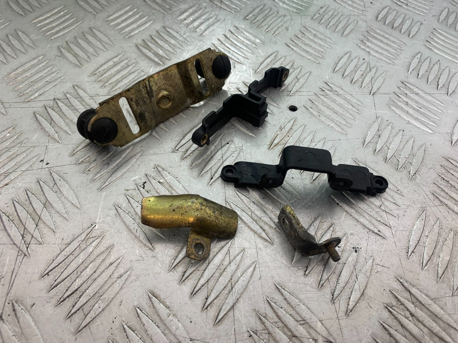 DUCATI 996 SPS 748 916 998 FRAME BRACKETS  1999-2000 (CMB1209)