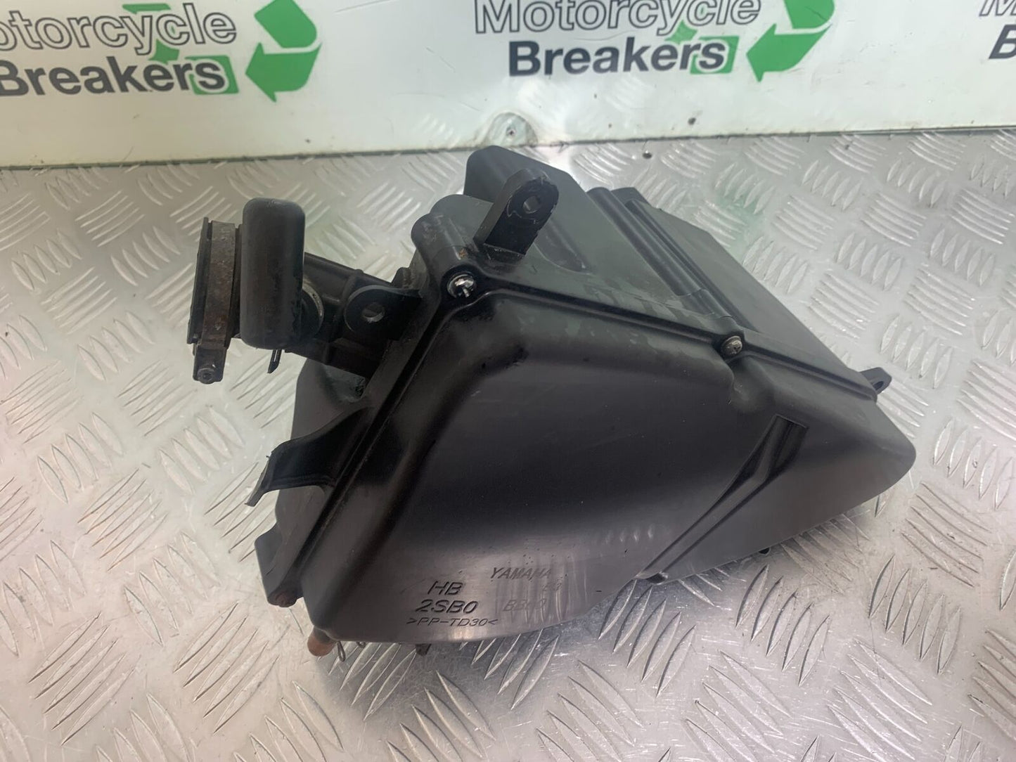 YAMAHA YS125 YS 125 AIRBOX  YEAR 2017-2021 (CMB1053)