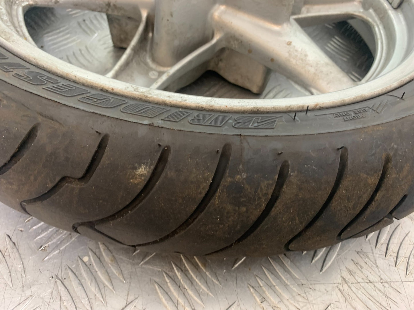 SUZUKI GSX1100 G GSX 1100 G FRONT WHEEL 1991-1996 (CMB1283)