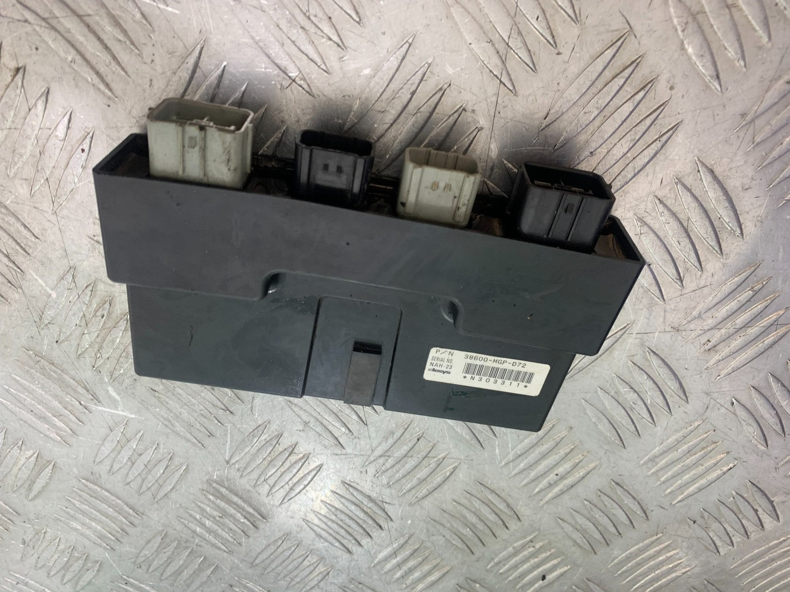 HONDA CBR1000 rr FIREBLADE ABS CONTROL BOX  YEAR 2012-2016 (CMB1198)