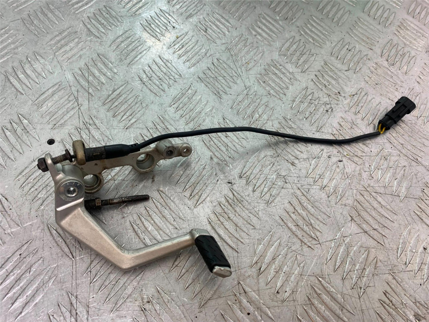 DUCATI 848 BRAKE PEDAL AND BRACKET YEAR 2008-2010 (CMB1323)