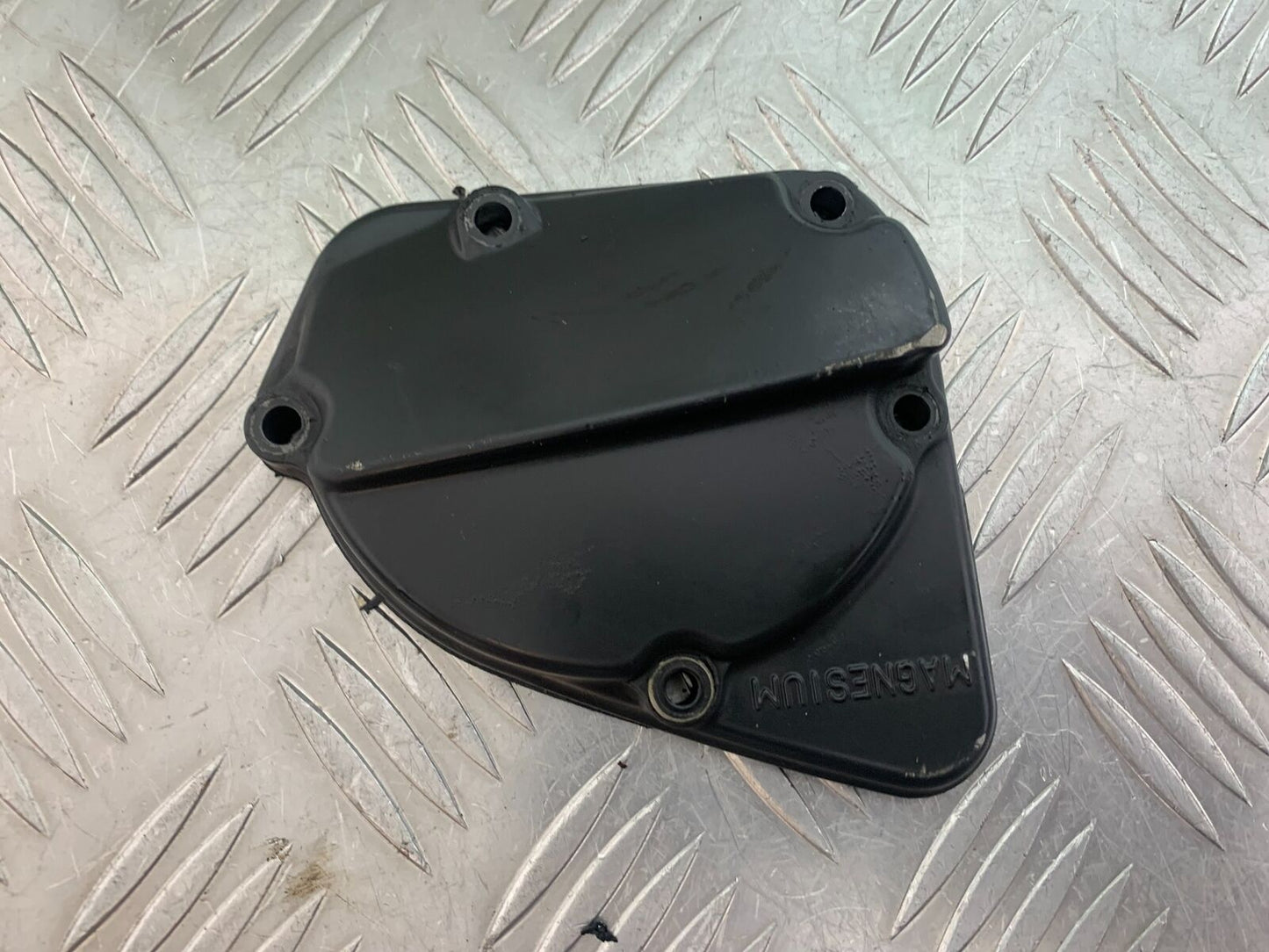SUZUKI RF900 RF 900 IGNITION PICK UP COVER YEAR 1999-1999 (CMB 1020)