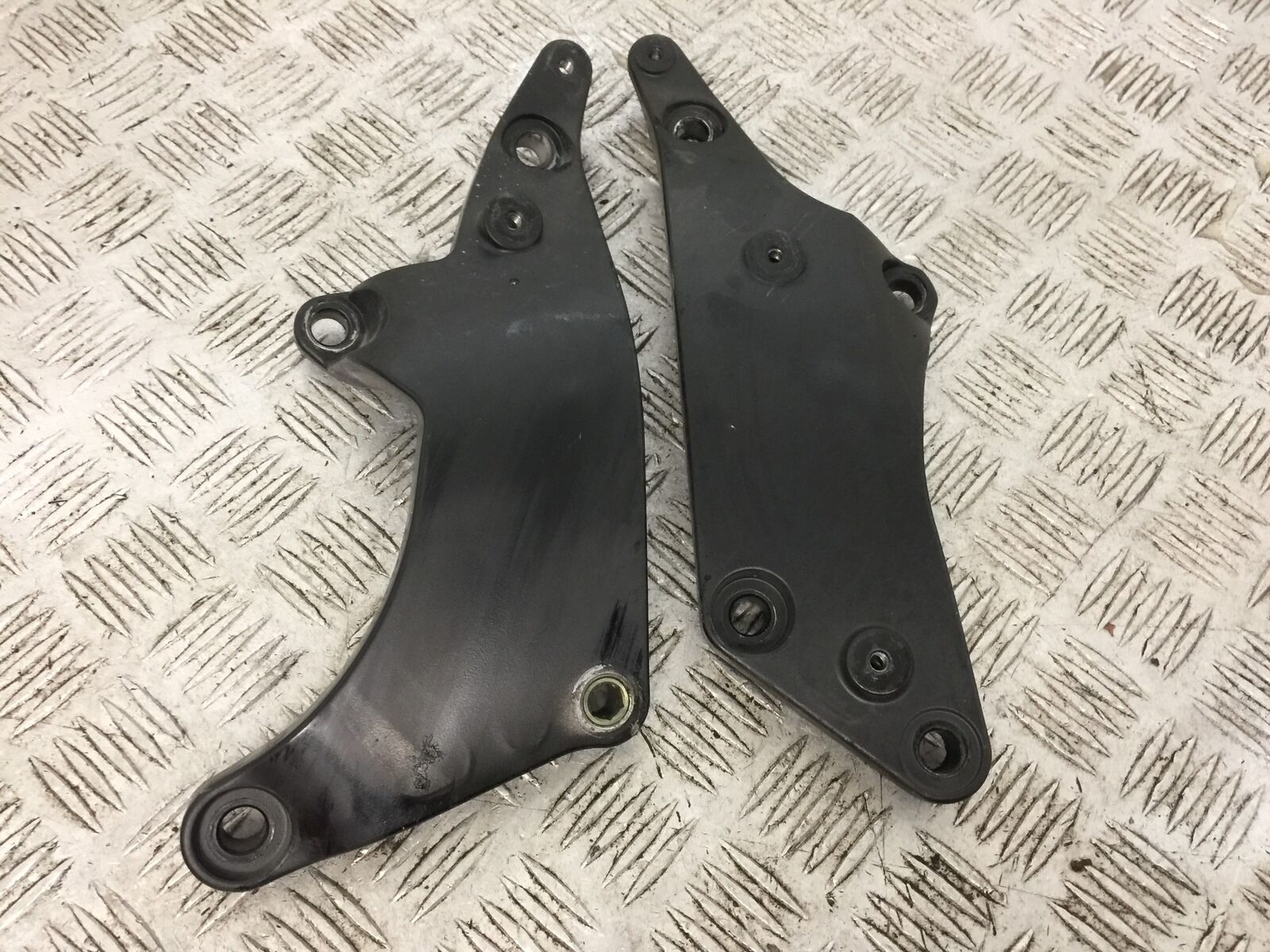 KAWASAKI ZX10R ZX10 R ENGINE BRACKETS 2006-2007 (STOCK 895)