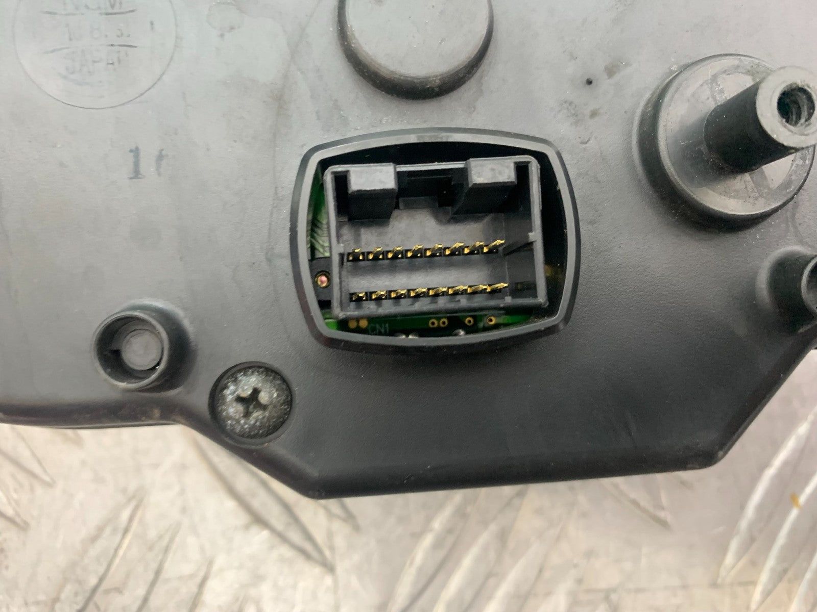 YAMAHA YZF R1 4XV CLOCKS SPEEDO DASH YEAR 1998-99 (CMB1291)