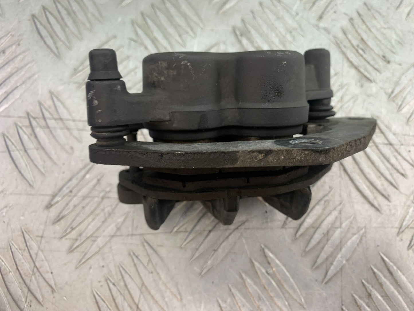 YAMAHA XMAX 300 FRONT BRAKE CALIPER YEAR 2017-2020 (CMB1218)