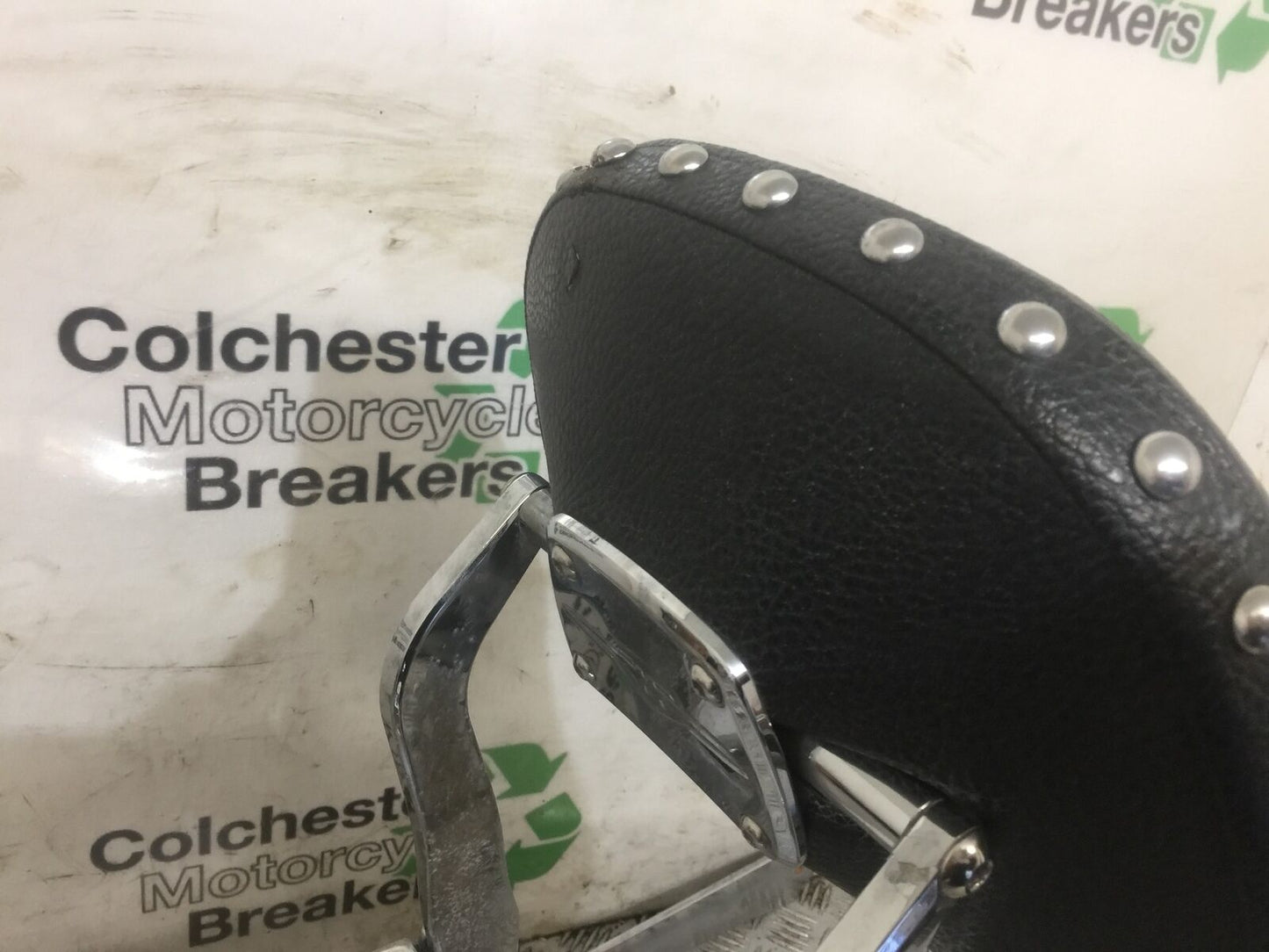 SUZUKI VLR1800 VLR 1800 BACK REST RACK   YEAR 2010 (STOCK 815)