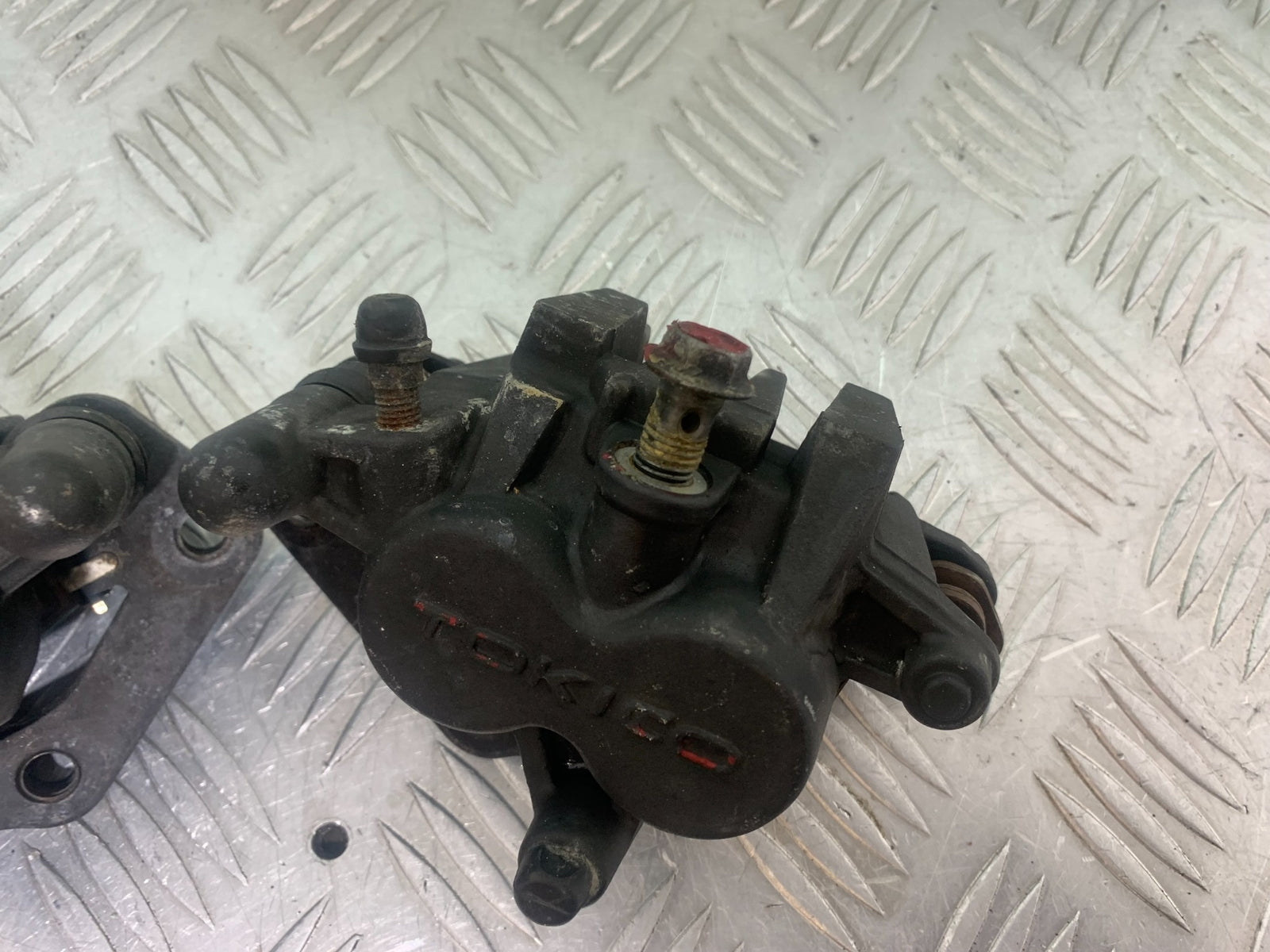 SUZUKI SV650 SV 650 mk1 FRONT BRAKE CALIPERS   YEAR 1999-2002 (CMB1160)