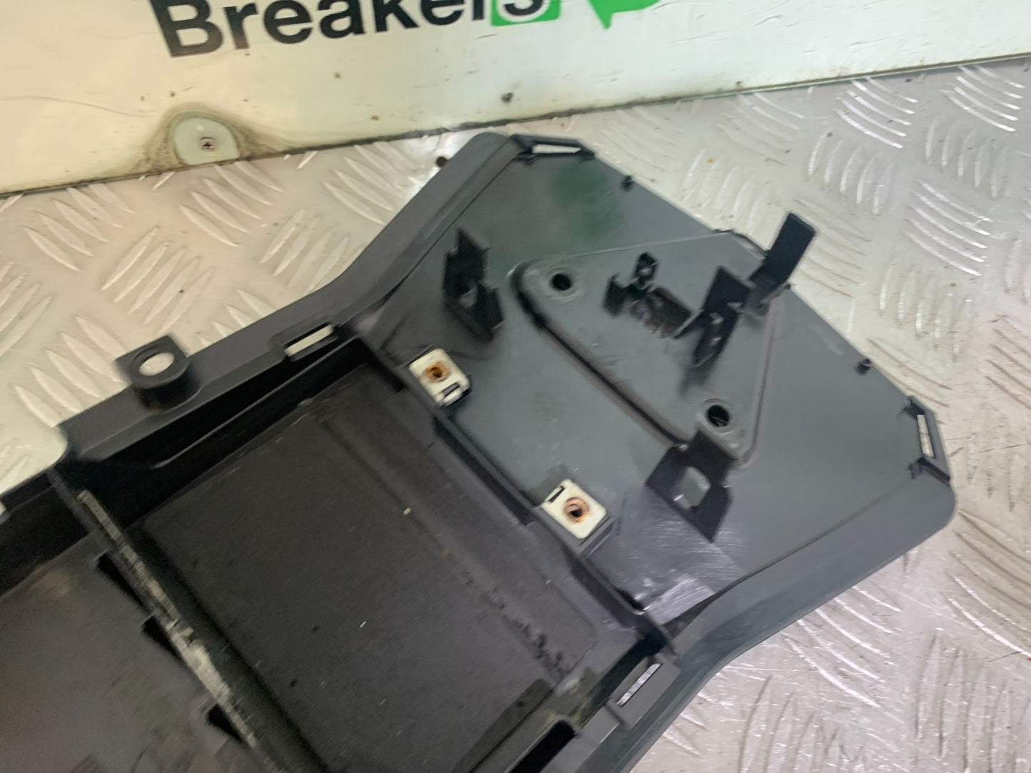 APRILIA RSV4 FACTORY UNDERTRAY   YEAR 2009-2012 (CMB1224)