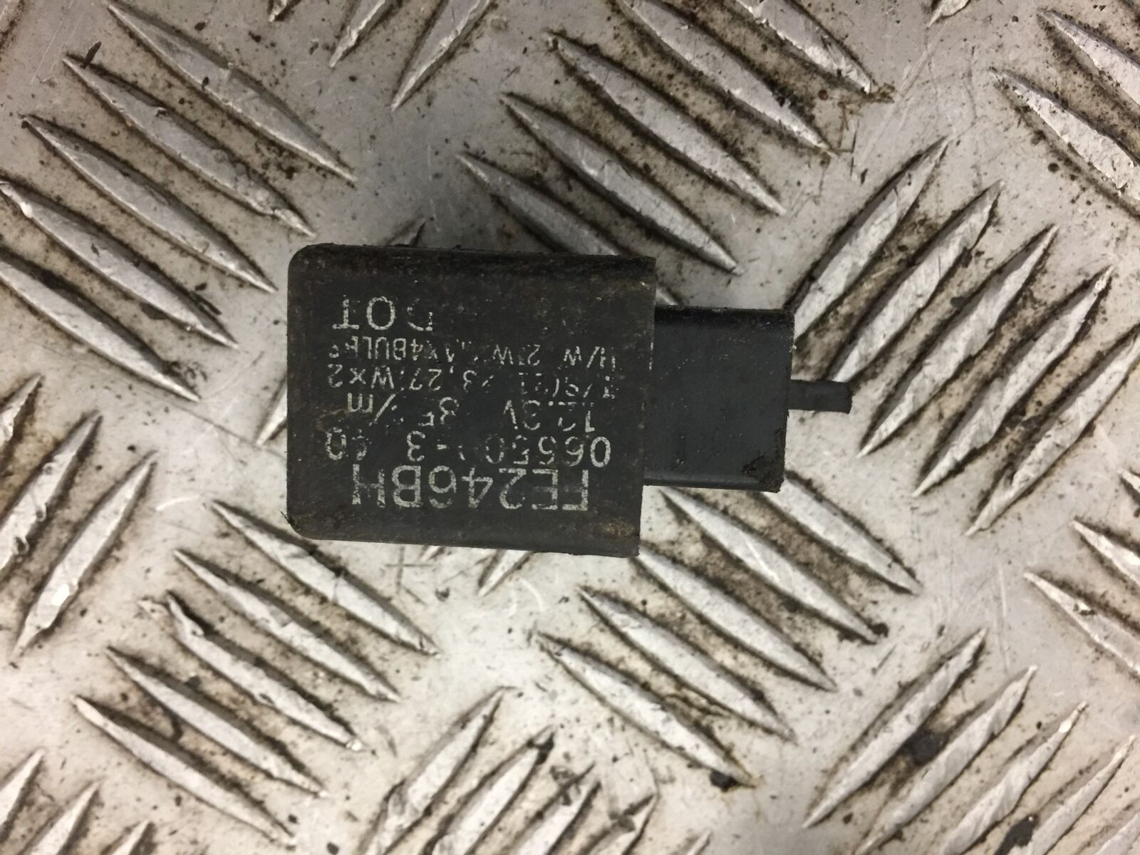 KAWASAKI ZX6R ZX6 G RELAY  YEAR 1999 (STOCK 519)