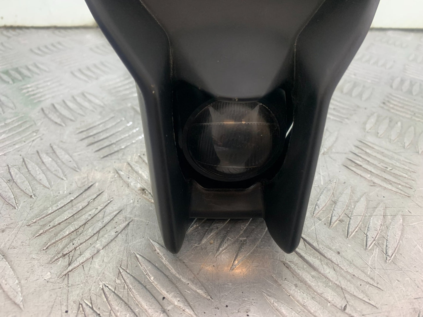 YAMAHA YZF R7 HEADLIGHT   YEAR 2022-2025 (CMB1255)
