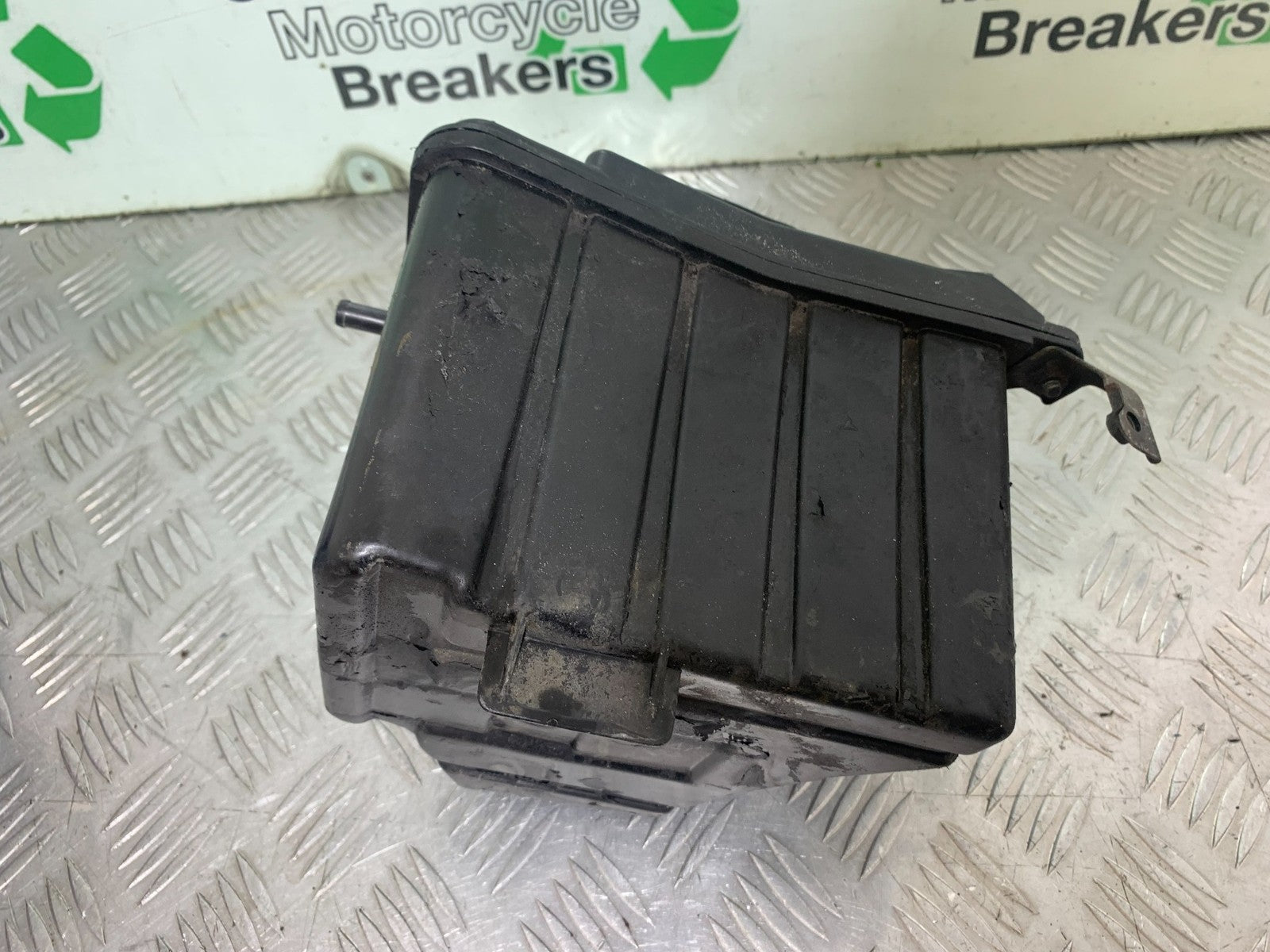 HONDA GL500 GL 500 SILVERWING AIRBOX  YEAR 1981-82  (CMB1168)
