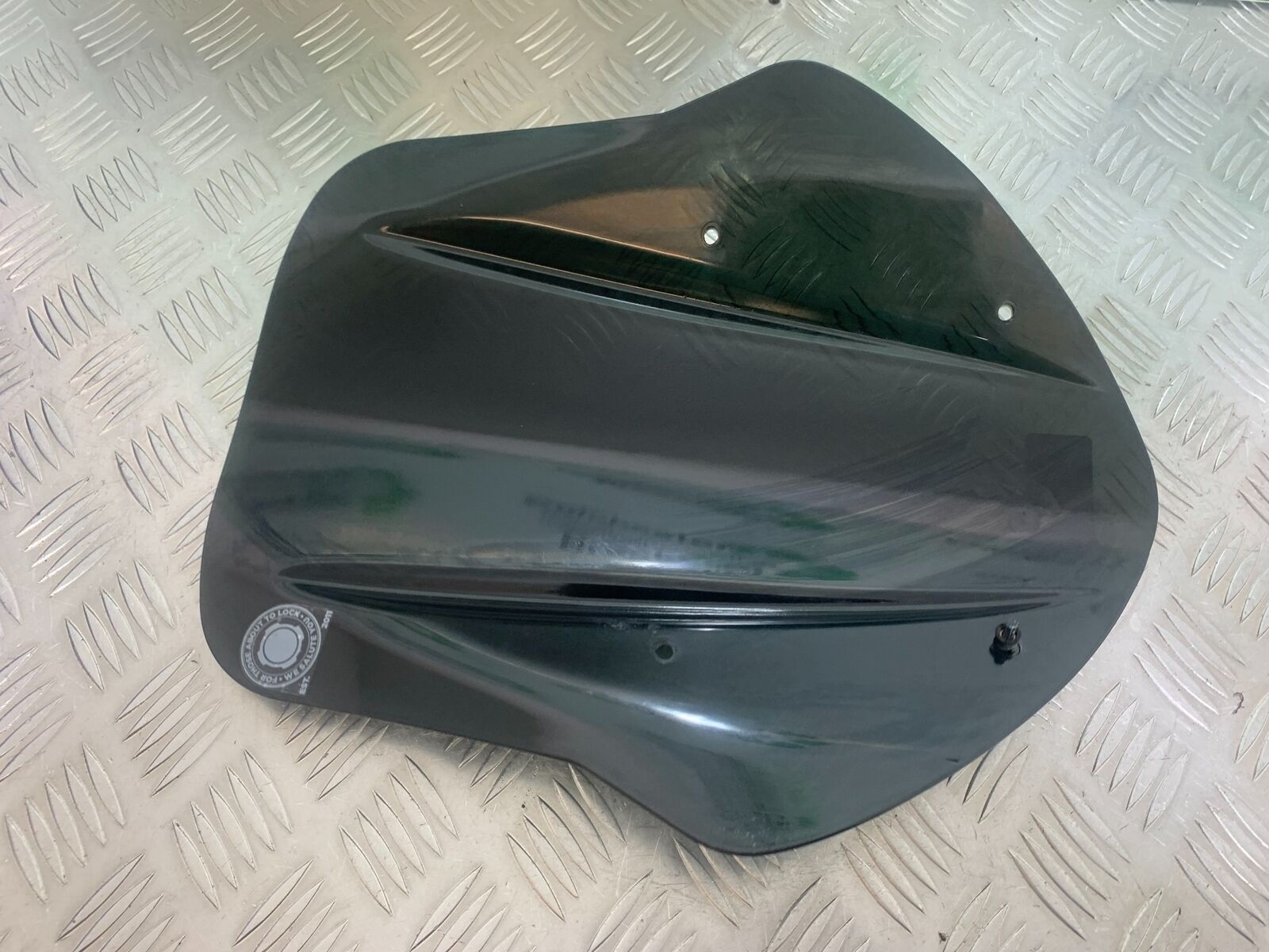 DUCATI DIAVEL 1200 SCREEN  YEAR 2014-17 (CMB1054)