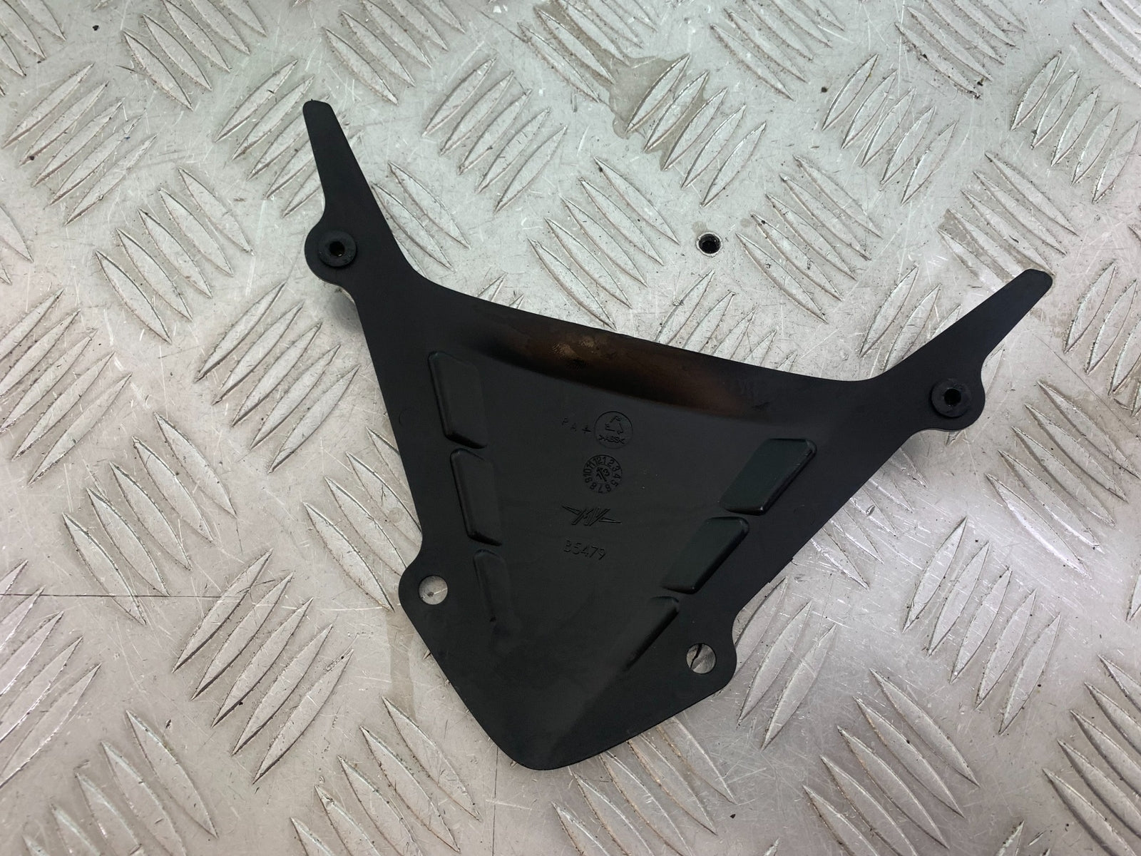 MV AGUSTA 800 F3 SCREEN INFILL COVER   YEAR 2013-2016 (CMB1152)