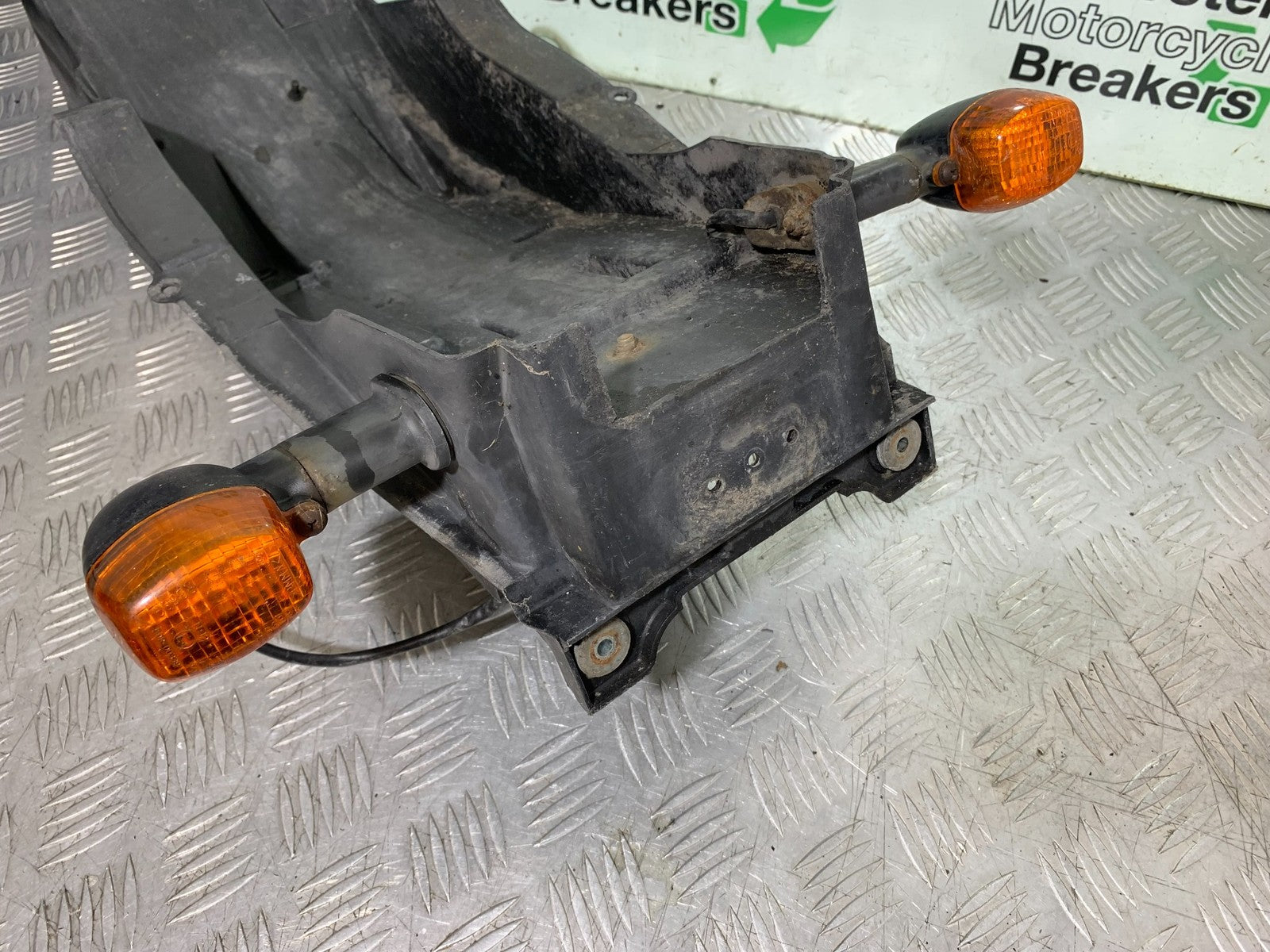 KAWASAKI ZX6R ZX6 J REAR MUDGUARD AND INDICATORS YEAR 2000 (CMB1312)