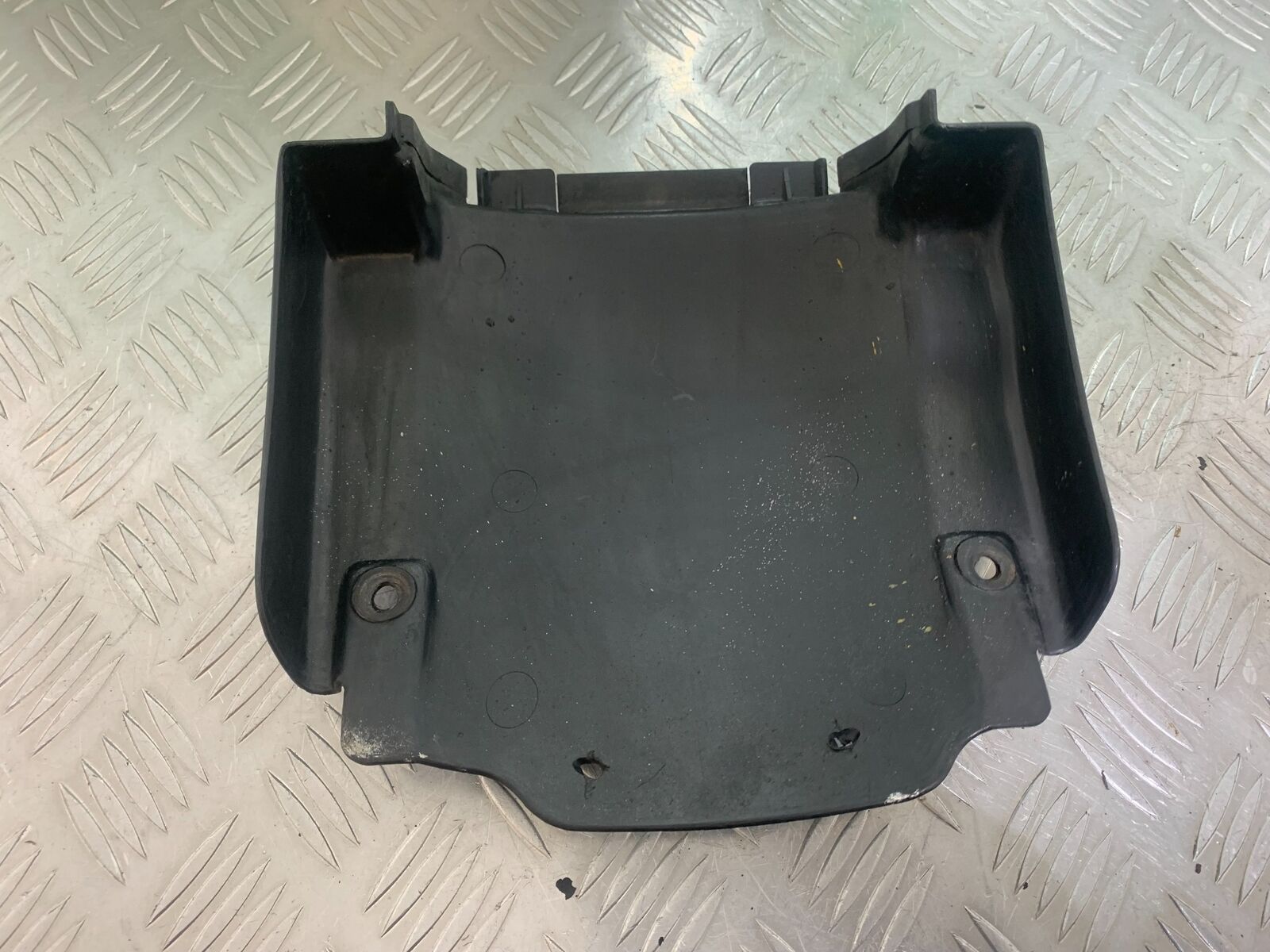 YAMAHA XV535 XV 535 VIRAGO INNER REAR MUDGUARD YEAR 1994-02 (CMB1044)