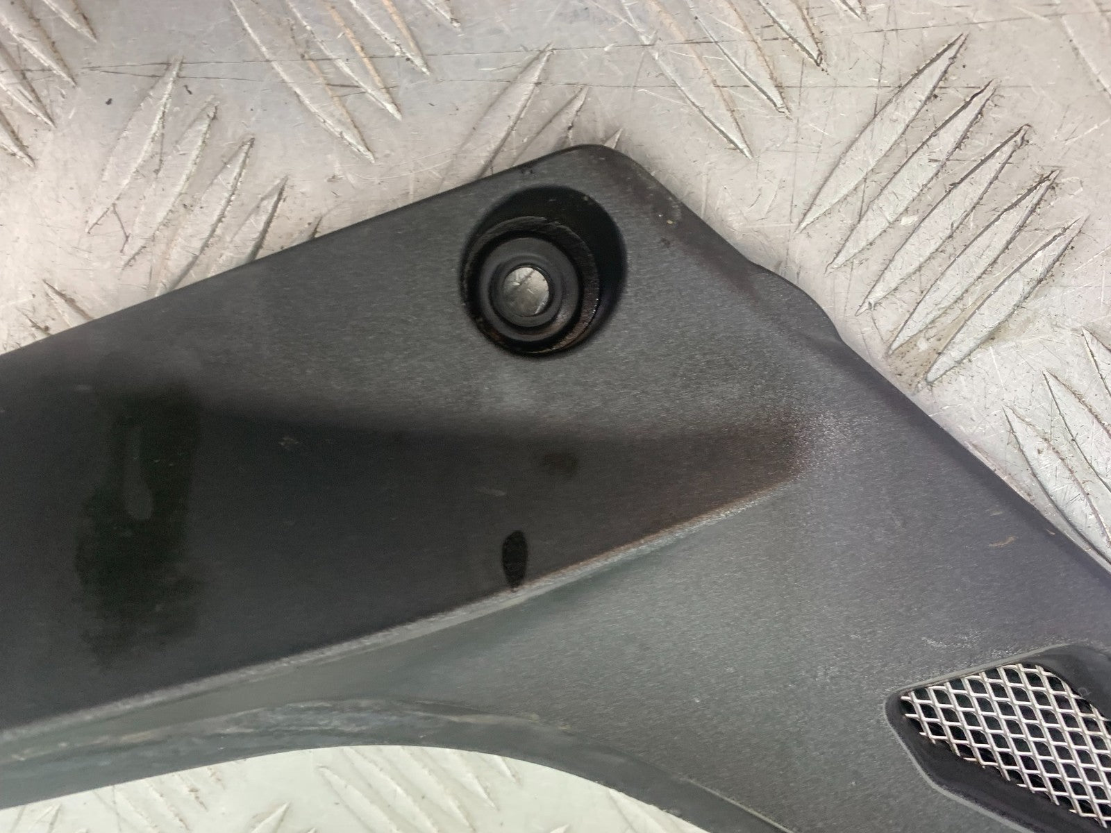 BENELLI BN125 BN 125 SIDE TRIM PANEL YEAR 2018-2021 (CMB1245)