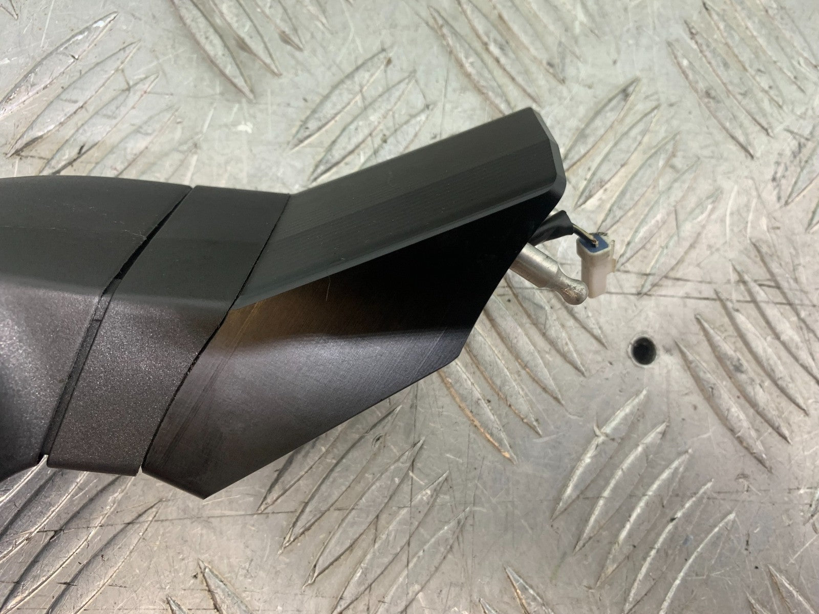 DUCATI 1198 S LEFT MIRROR   YEAR 2009-2011 (CMB1219)