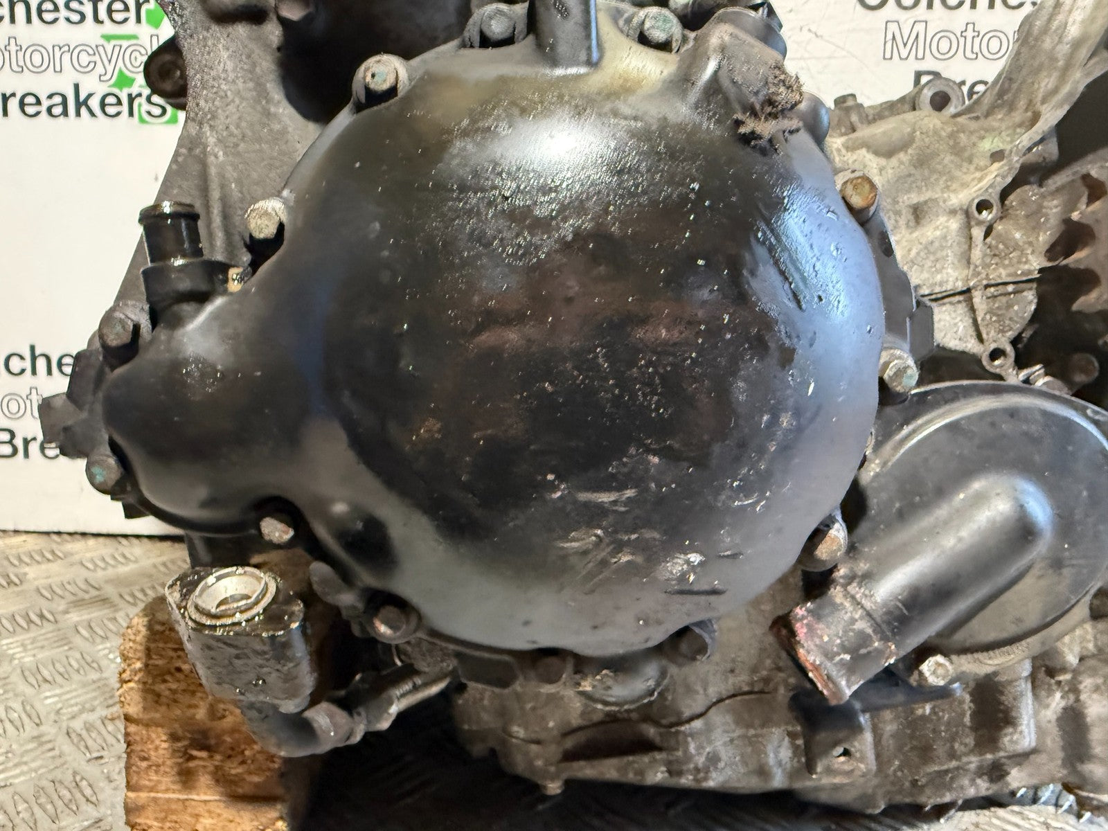 TRIUMPH 955i DAYTONA ENGINE YEAR 2002-2006 (CMB1229)