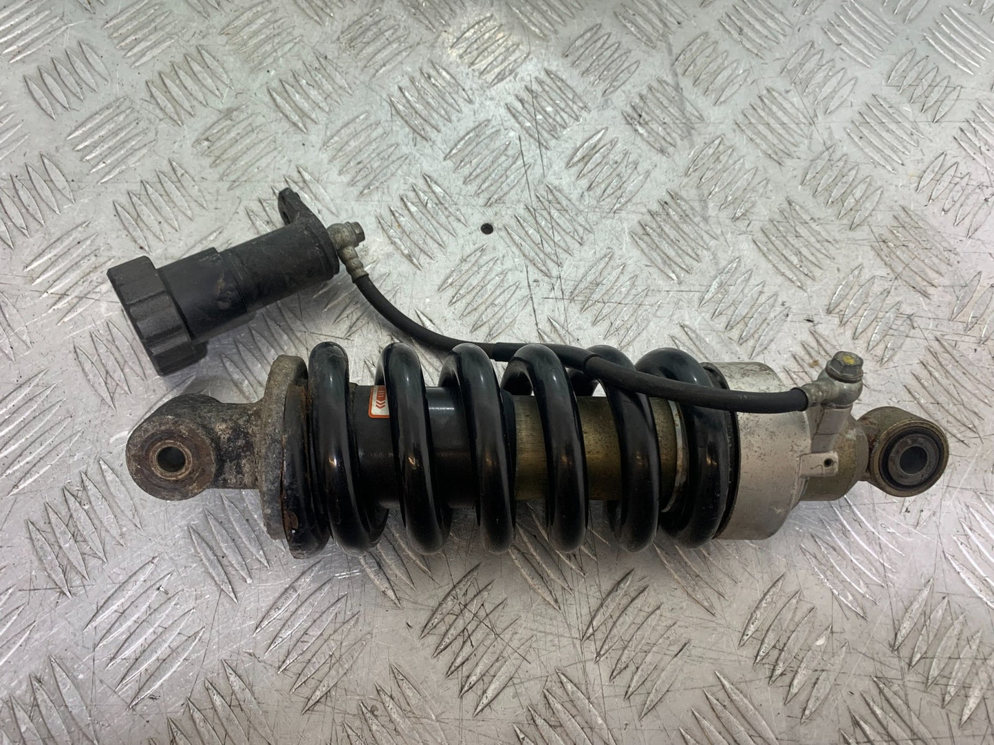 HONDA NT650 V DEAUVILLE REAR SHOCK  YEAR 1998-01 (CMB1320)
