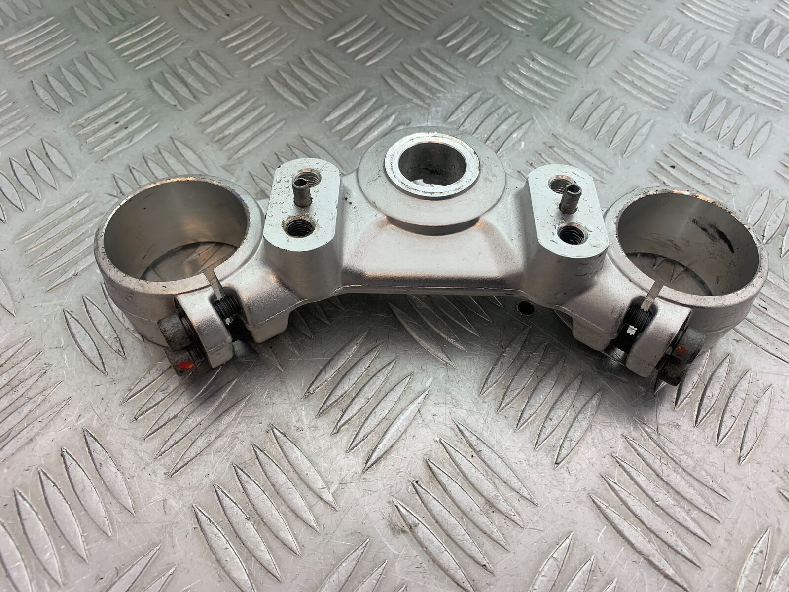 TRIUMPH TIGER 800 TOP YOKE  YEAR 2011-2014 (CMB1113)