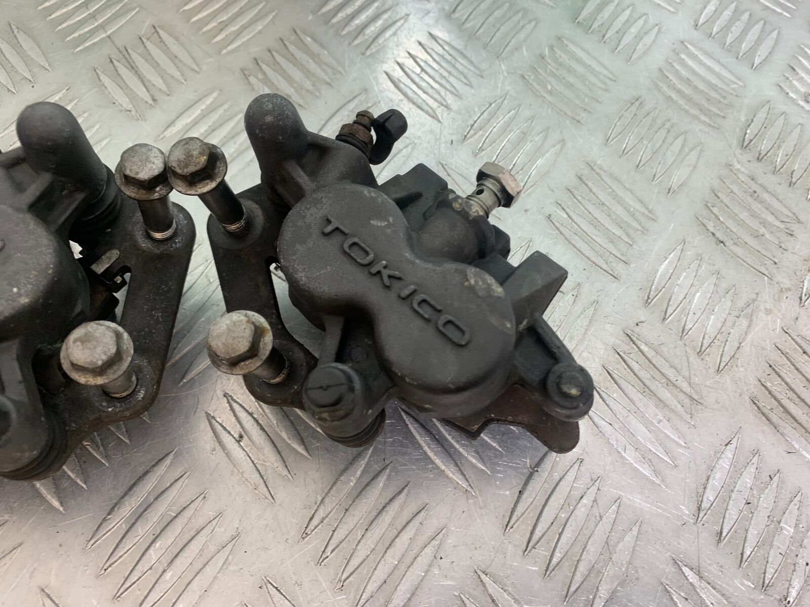 KAWASAKI Z750 Z 750 FRONT CALIPERS  YEAR 2004-2006  (CMB1104)