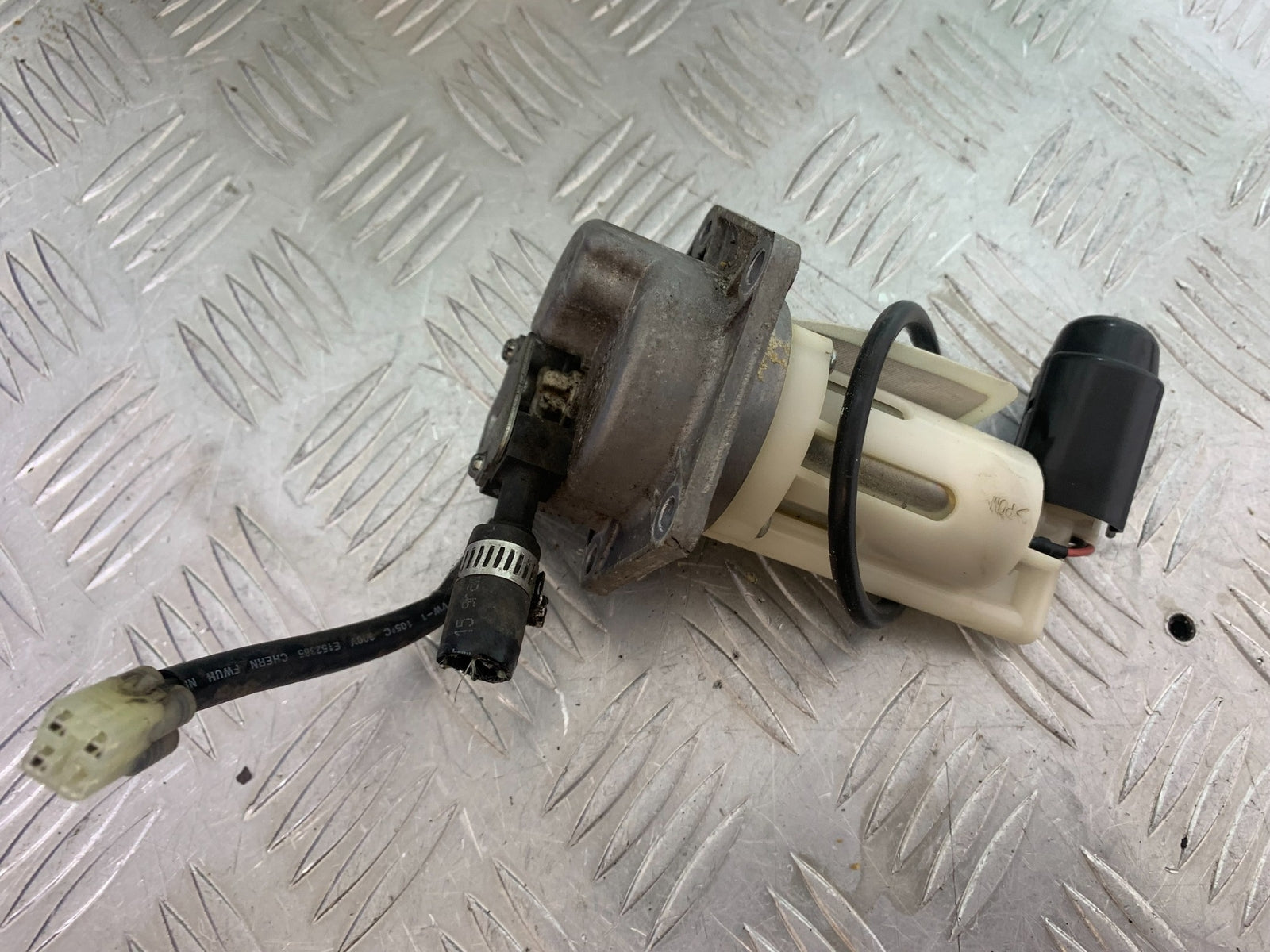 ROYAL ENFIELD BULLET 500 EFI PETROL PUMP  YEAR 2008 - 2016 (CMB1153)