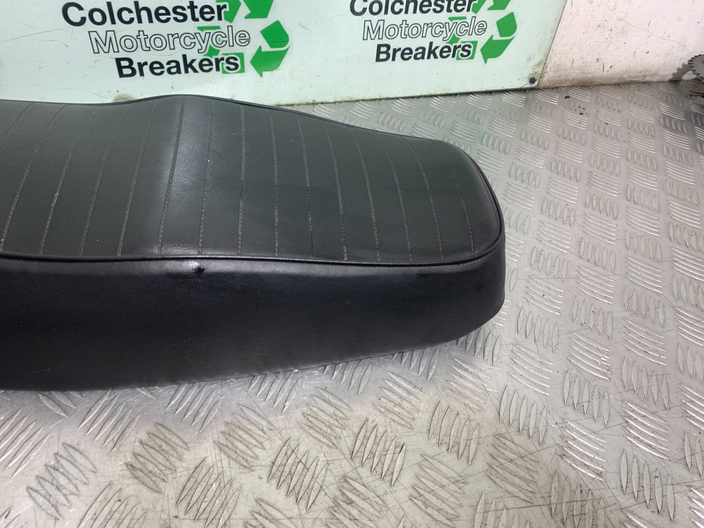 HONDA NTV 600 REVERE SEAT YEAR 1988-1996  (CMB1281)
