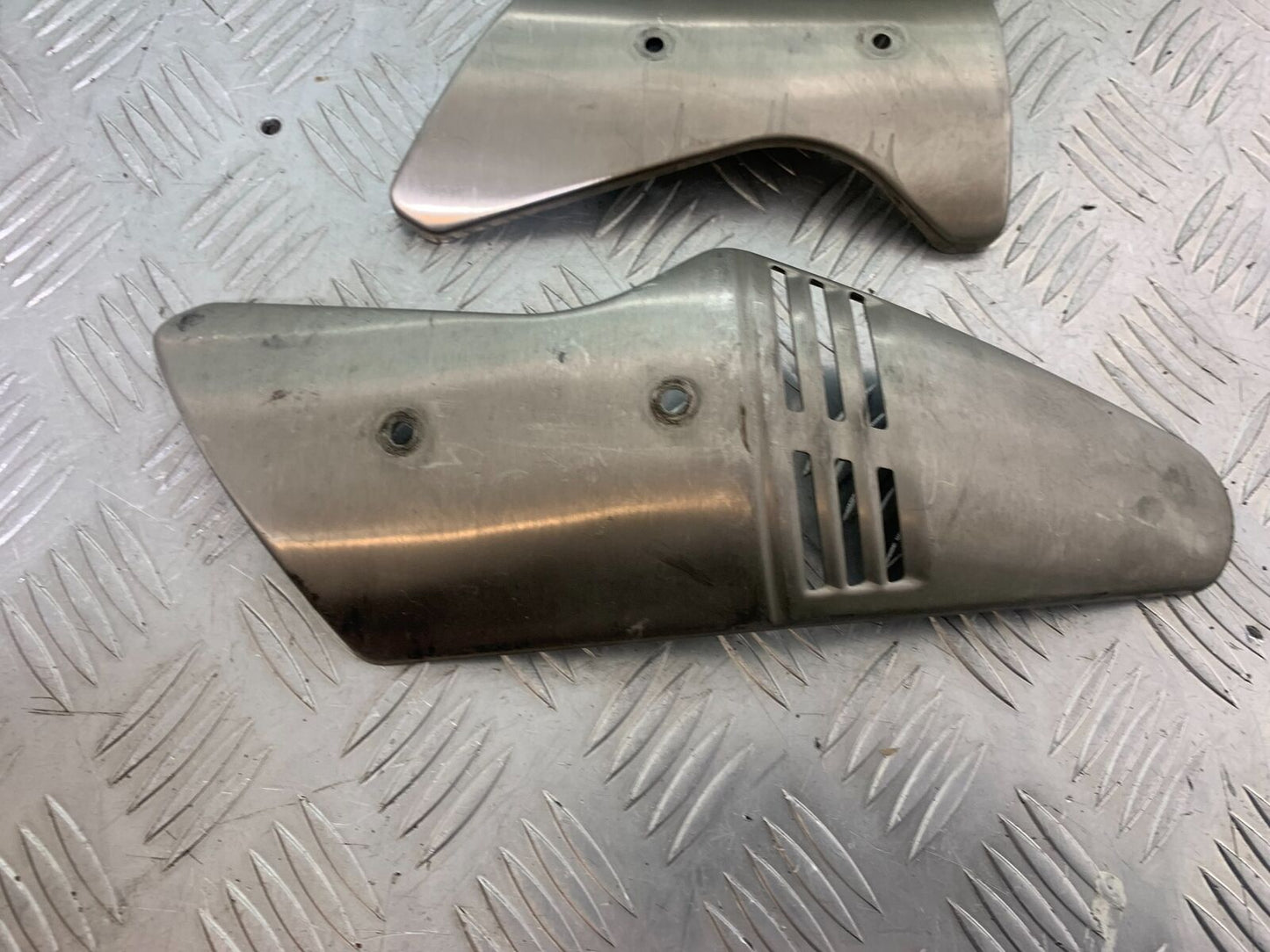 HUSQVARNA TE630 TE 630 EXHAUST SHIELDS  YEAR 2010-11 (CMB1120)