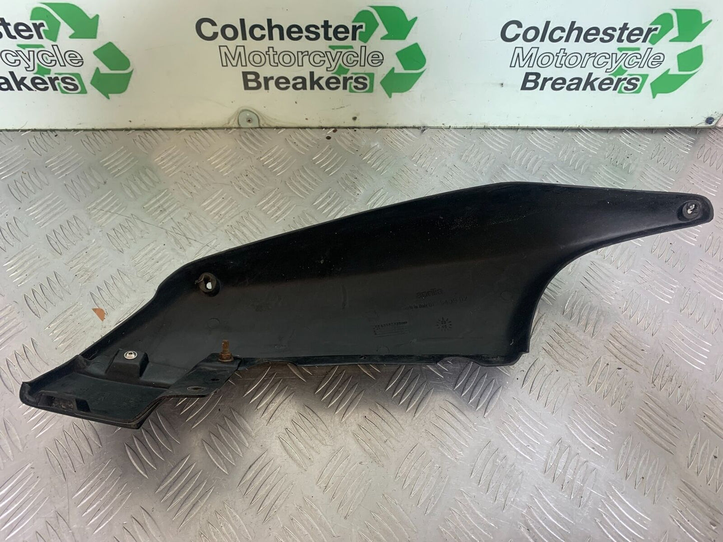 APRILIA RS50 RS 50 RIGHT TAIL PIECE   YEAR 1996-1998 (CMB1132)