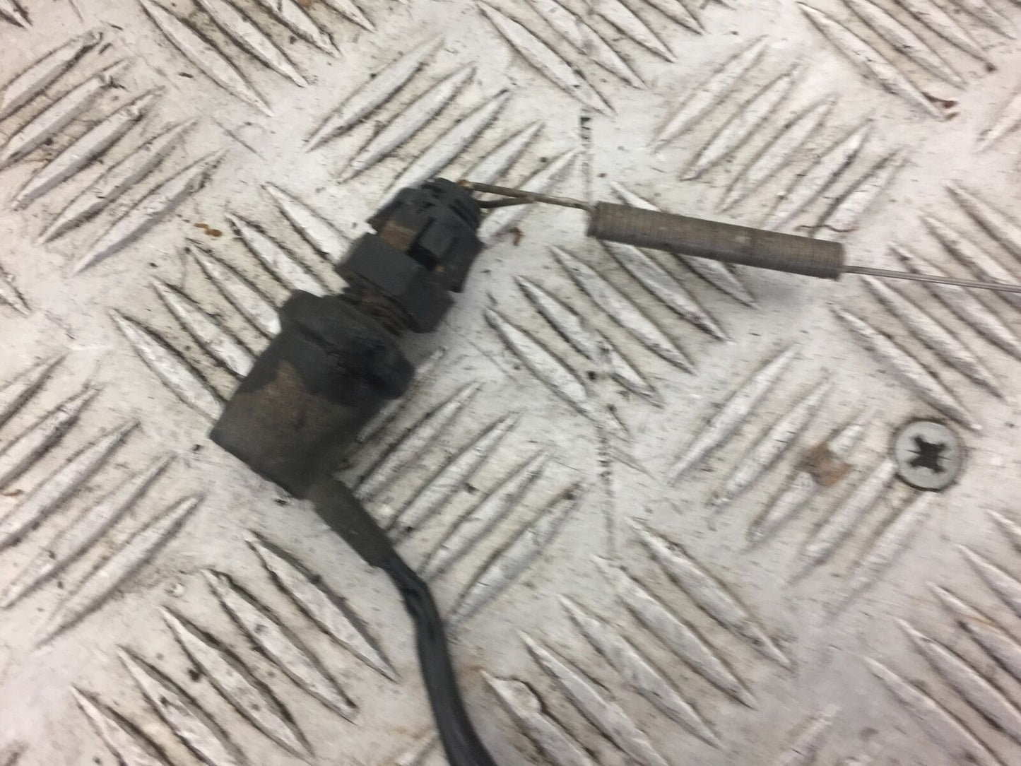 YAMAHA XJR1300 XJR 1300 REAR BRAKE SWITCH  YEAR 1999 2002 (CARBED) STOCK 363