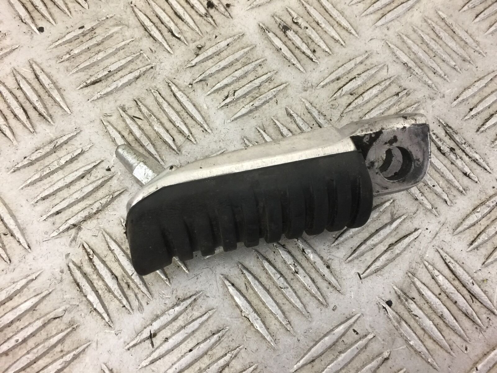 KAWASAKI NINJA 250 SL BX250 FRONT LEFT PEG   YEAR 2017 (STOCK 479)