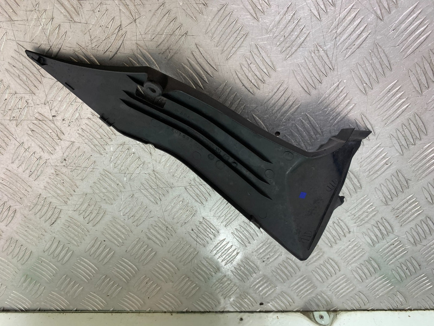 TRIUMPH 1050 SPRINT GT LEFT SIDE INFILL YEAR 2010-2016 (CMB1250)